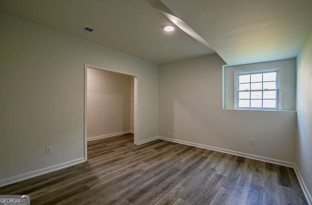 5 bedroom, 3 bathroom, 1,389 sq ft single family residence for rent at 515 ALLENS LANDING Court, Lawrenceville, GA 30045 for $2,800 a month — photo 6