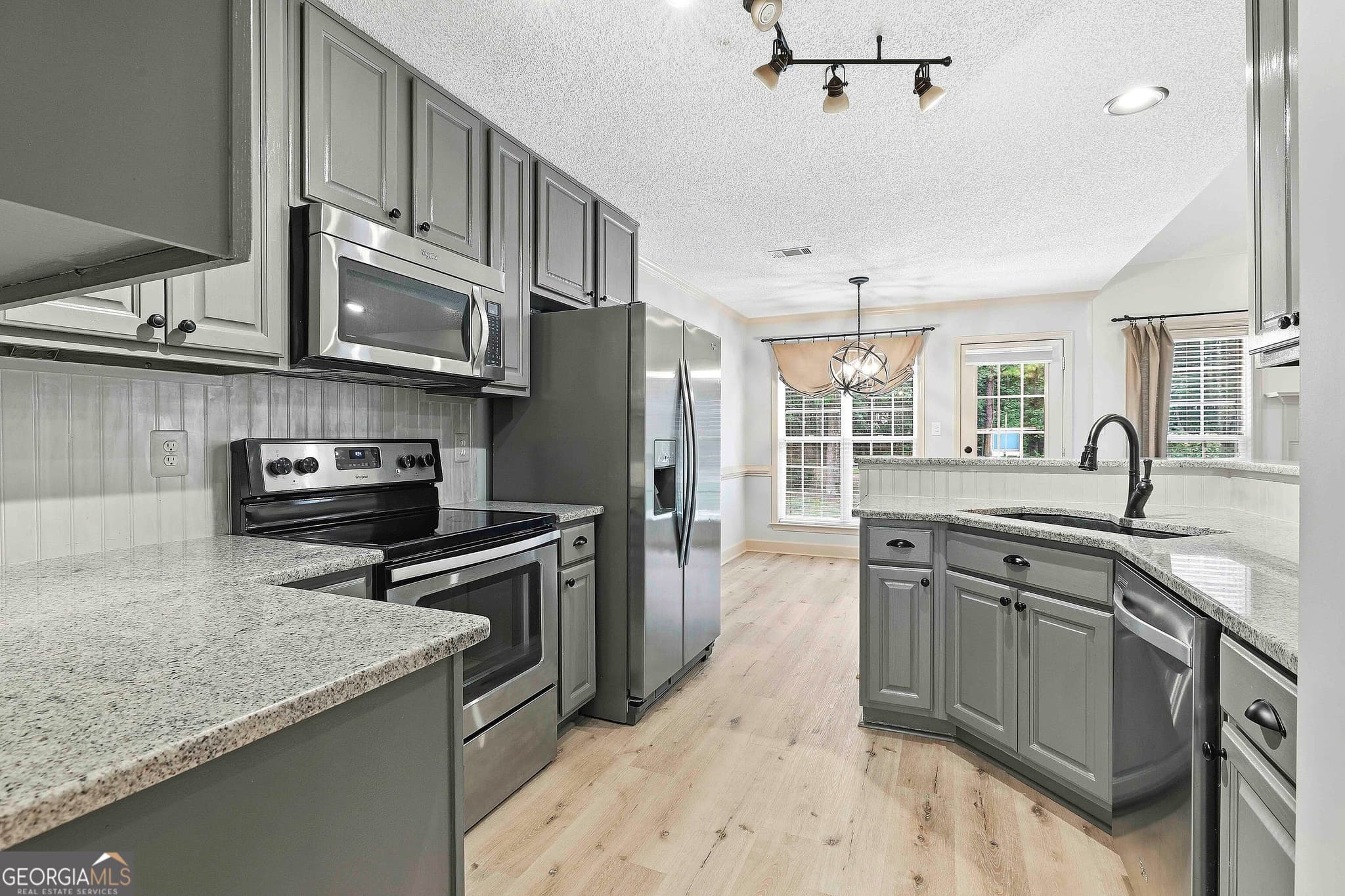 4 bedroom, 2 bathroom, 1,993 sq ft single family residence for sale at 311 Ivy Vale Court, Tyrone, GA 30290 — photo 10