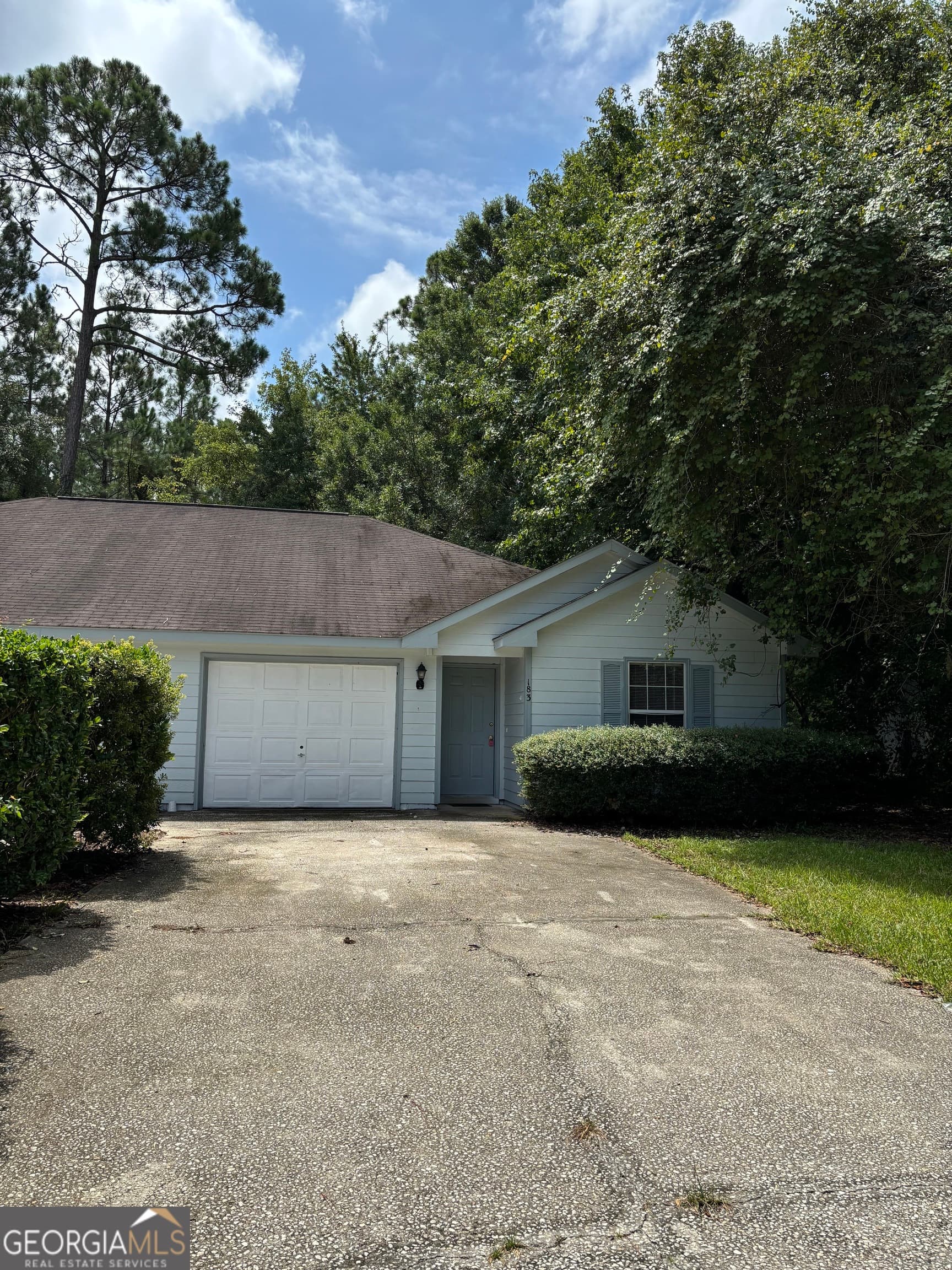 3 bedroom, 2 bathroom, 1,120 sq ft single family residence for rent at 183 Talbot Court, St. Marys, GA 31558 for $1,600 a month — photo 2