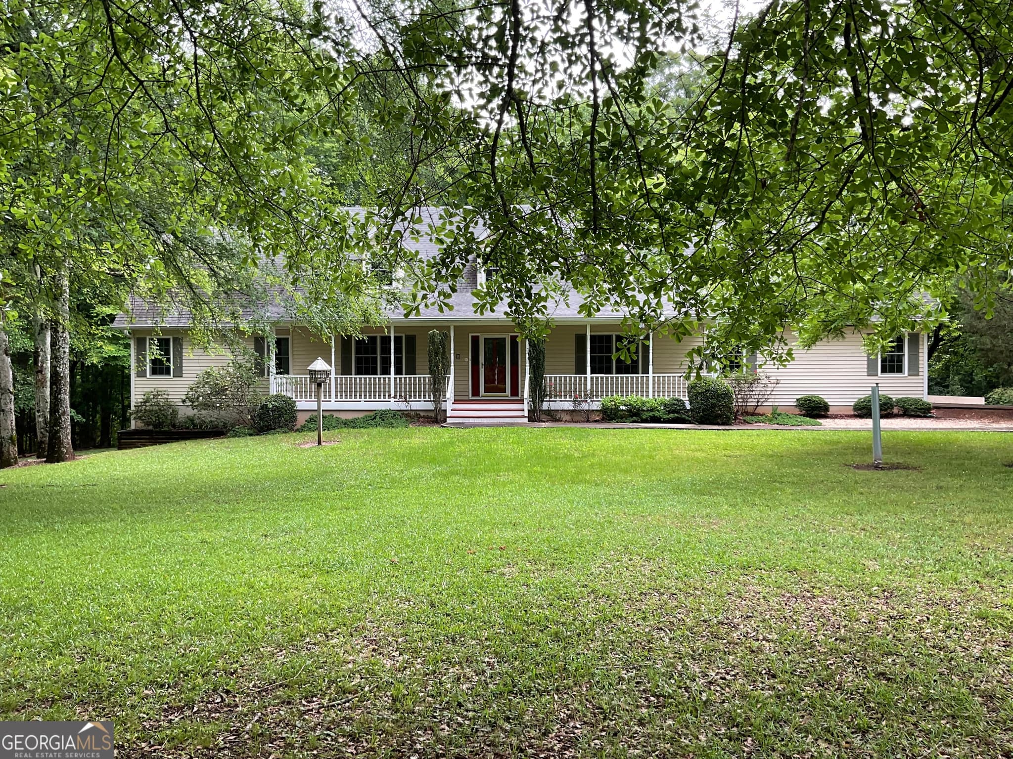 5 bedroom, 2.5 bathroom, 3,132 sq ft single family residence for sale at 4800 Bethlehem Road, Fairburn, GA 30213 — photo 9