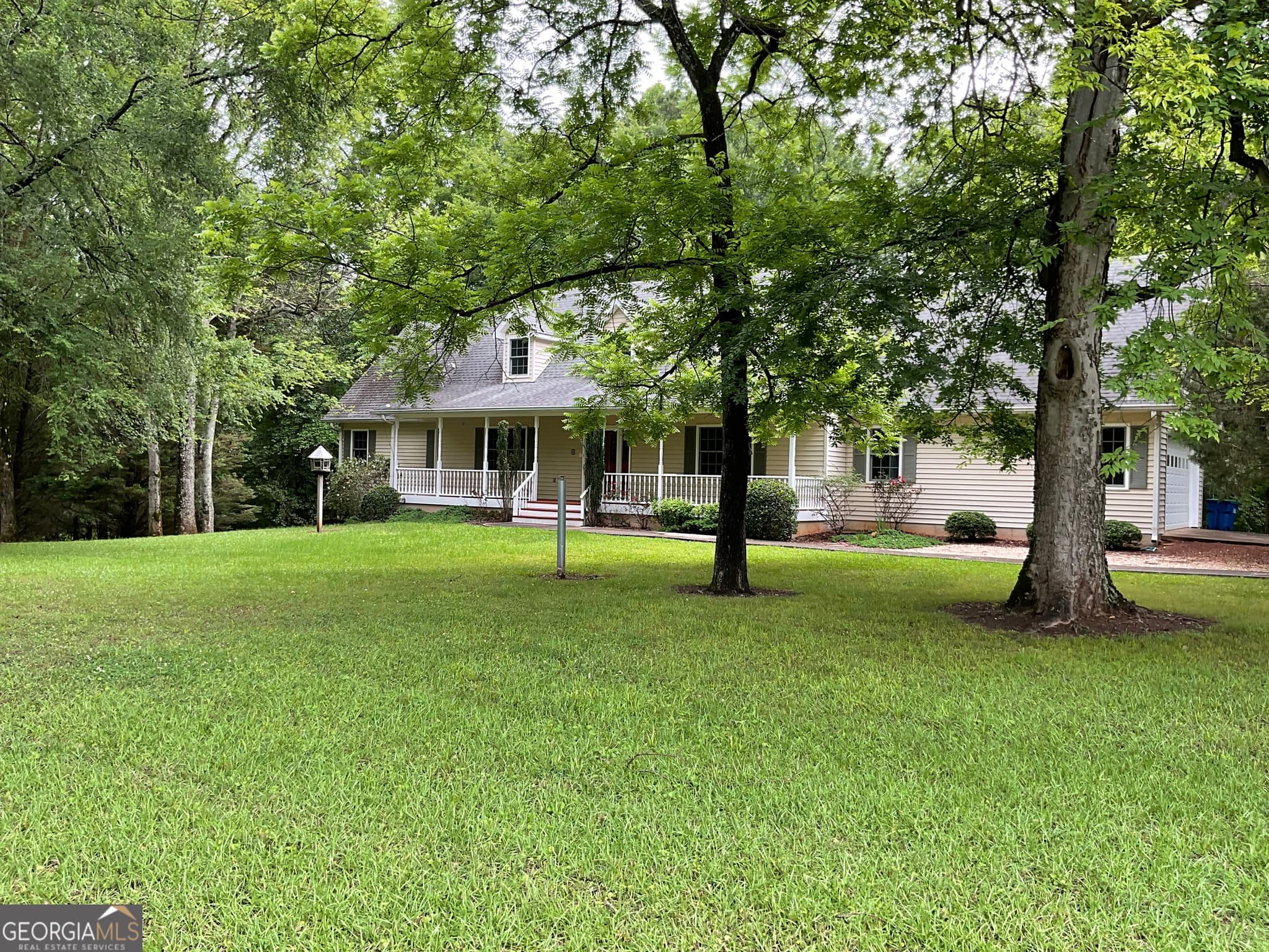 5 bedroom, 2.5 bathroom, 3,132 sq ft single family residence for sale at 4800 Bethlehem Road, Fairburn, GA 30213 — photo 10