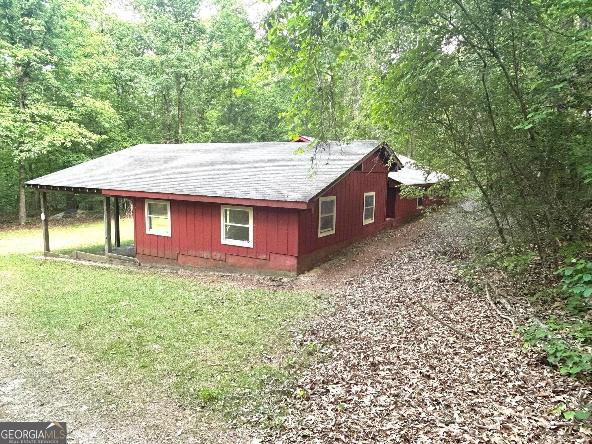 5 bedroom, 2.5 bathroom, 3,132 sq ft single family residence for sale at 4800 Bethlehem Road, Fairburn, GA 30213 — photo 8