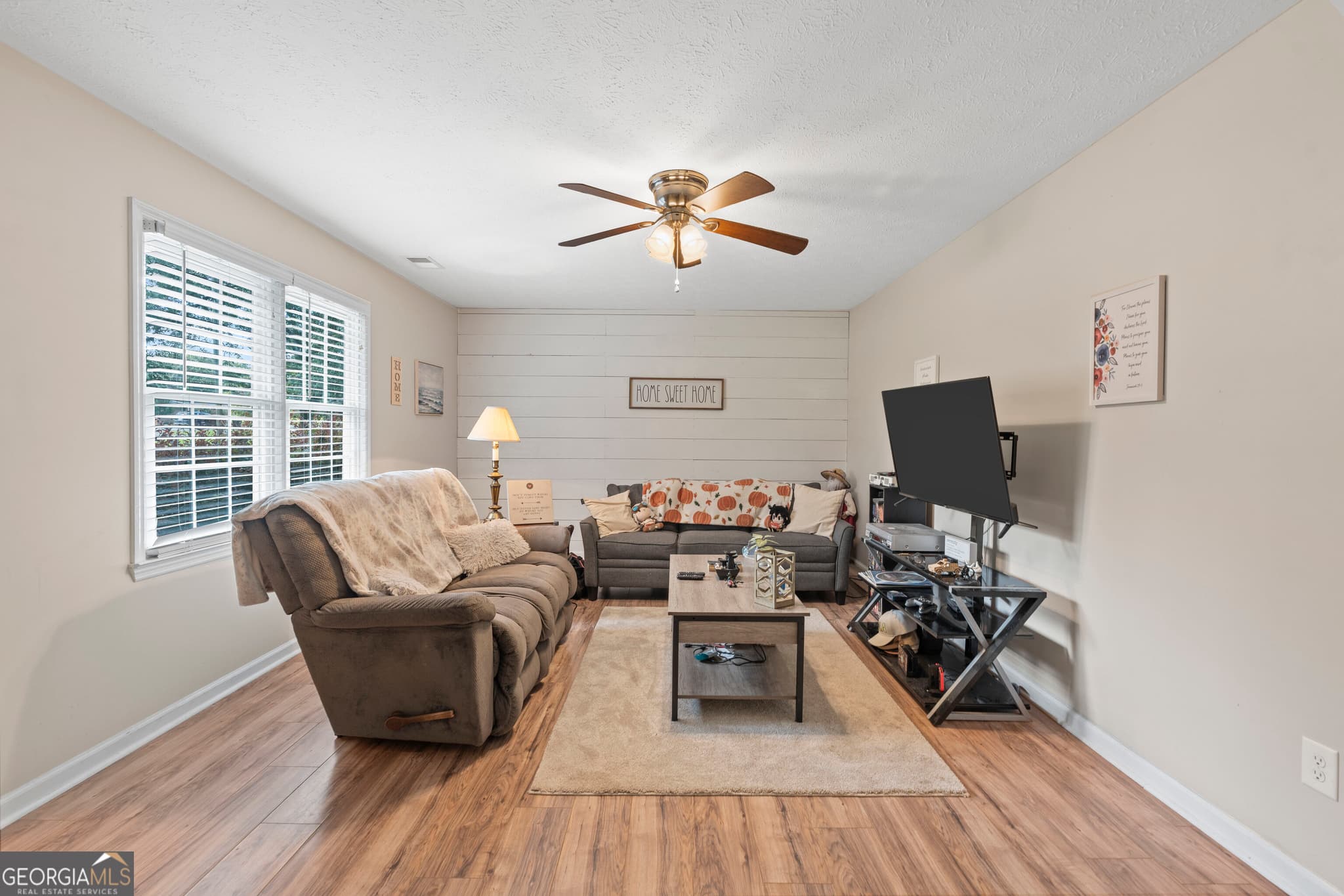 4 bedroom, 3 bathroom, 1,560 sq ft single family residence for sale at 1911 Barnesville Road, Griffin, GA 30224 — photo 7