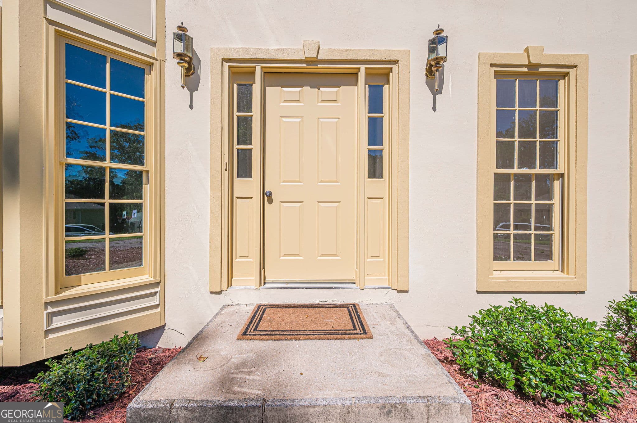 4 bedroom, 2.5 bathroom, 2,966 sq ft single family residence for sale at 2424 Tammeron Drive, Marietta, GA 30064 — photo 2