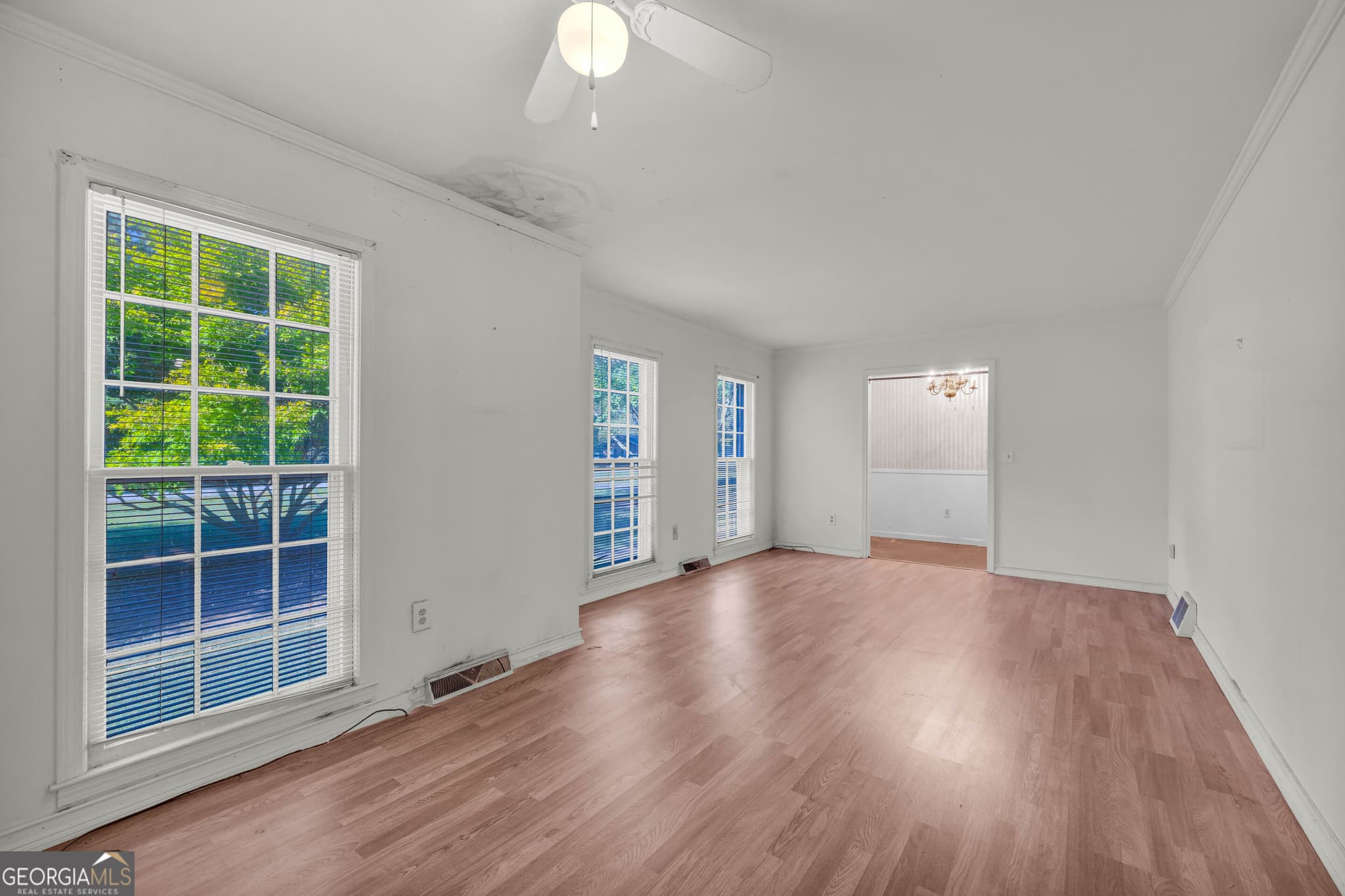 3 bedroom, 2 bathroom, 2,119 sq ft single family residence for sale at 123 Gilmer Street, Lavonia, GA 30553 — photo 9