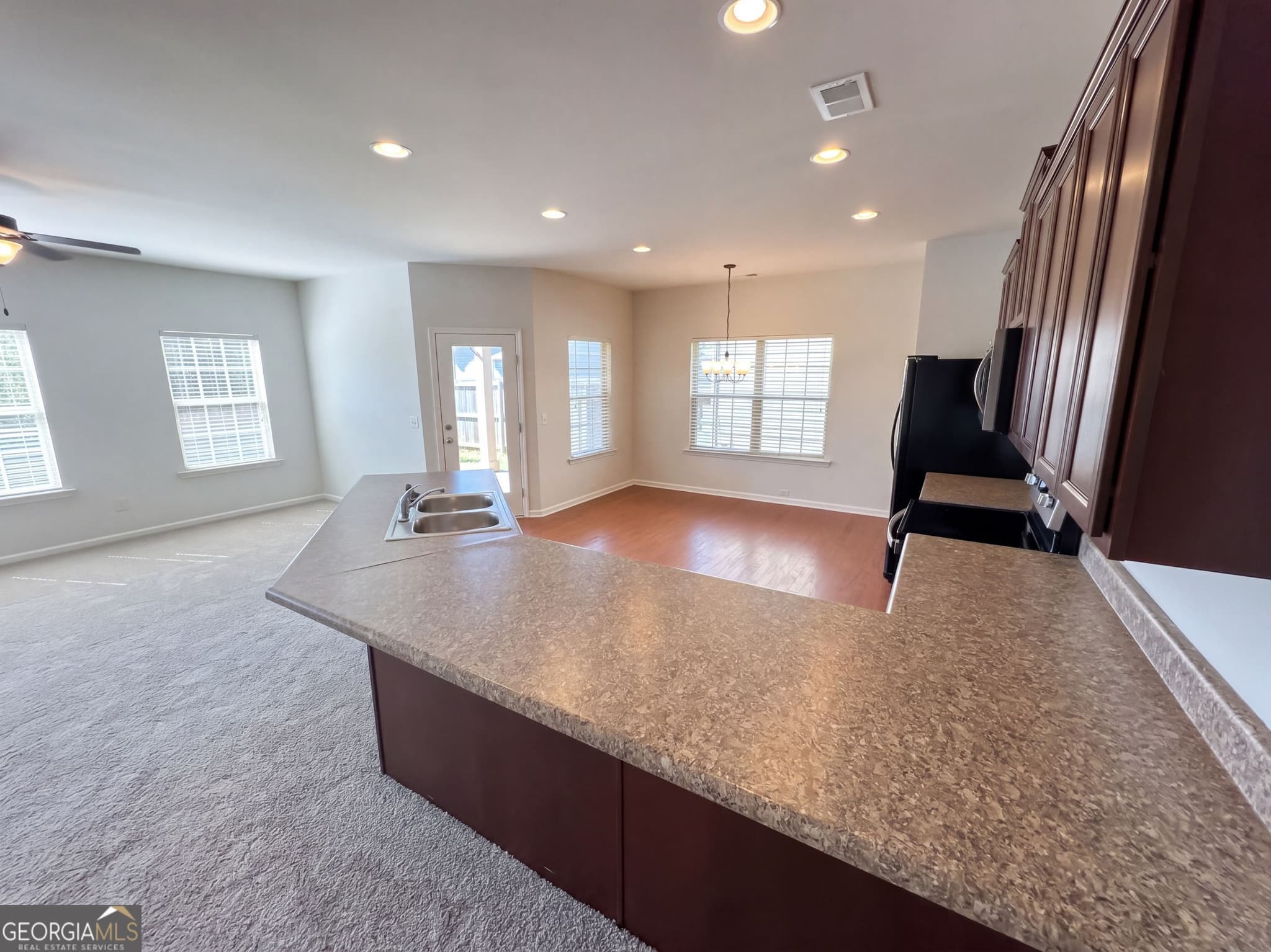 4 bedroom, 1.5 bathroom, 1,897 sq ft single family residence for sale at 35 Samuel Way, Cartersville, GA 30121 — photo 6