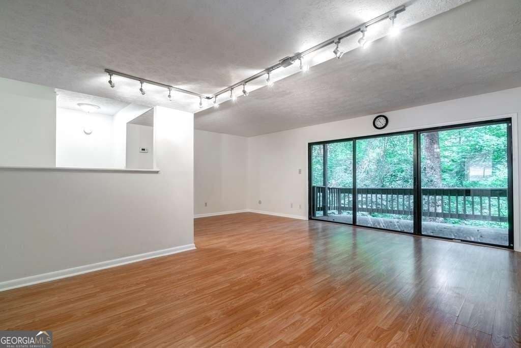 4 bedroom, 2.5 bathroom townhouse for rent at 108 Fernbanks Court, Athens, GA 30605 for $1,700 a month — photo 7