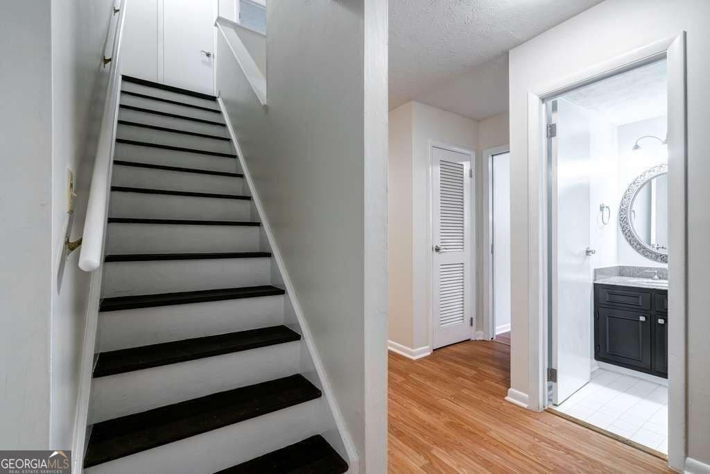 4 bedroom, 2.5 bathroom townhouse for rent at 108 Fernbanks Court, Athens, GA 30605 for $1,700 a month — photo 8