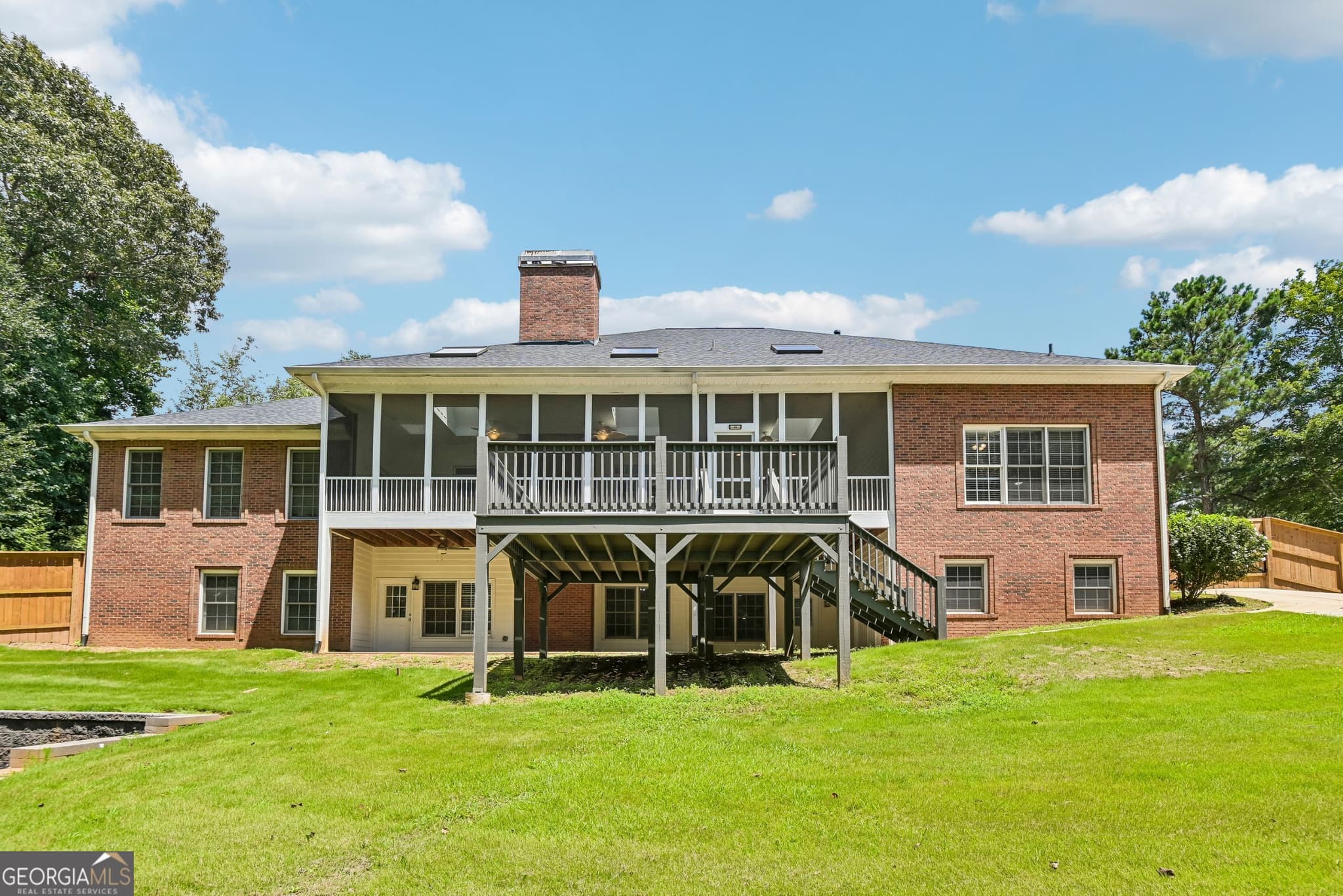 6 bedroom, 4 bathroom, 5,114 sq ft single family residence for sale at 2077 Coolidge Way, Acworth, GA 30101 — photo 6
