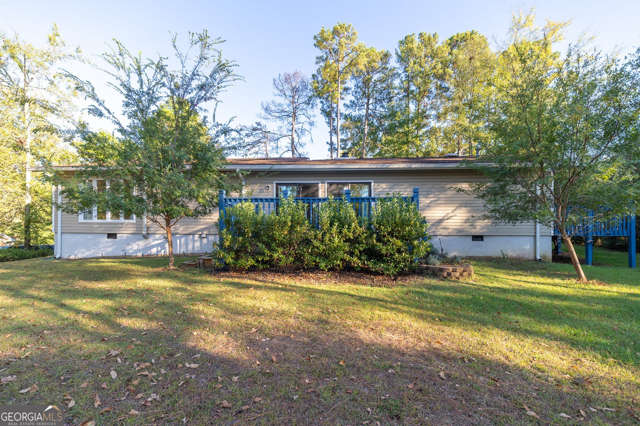 3 bedroom, 2 bathroom, 2,340 sq ft single family residence for sale at 340 River North Boulevard, Macon, GA 31211 — photo 4