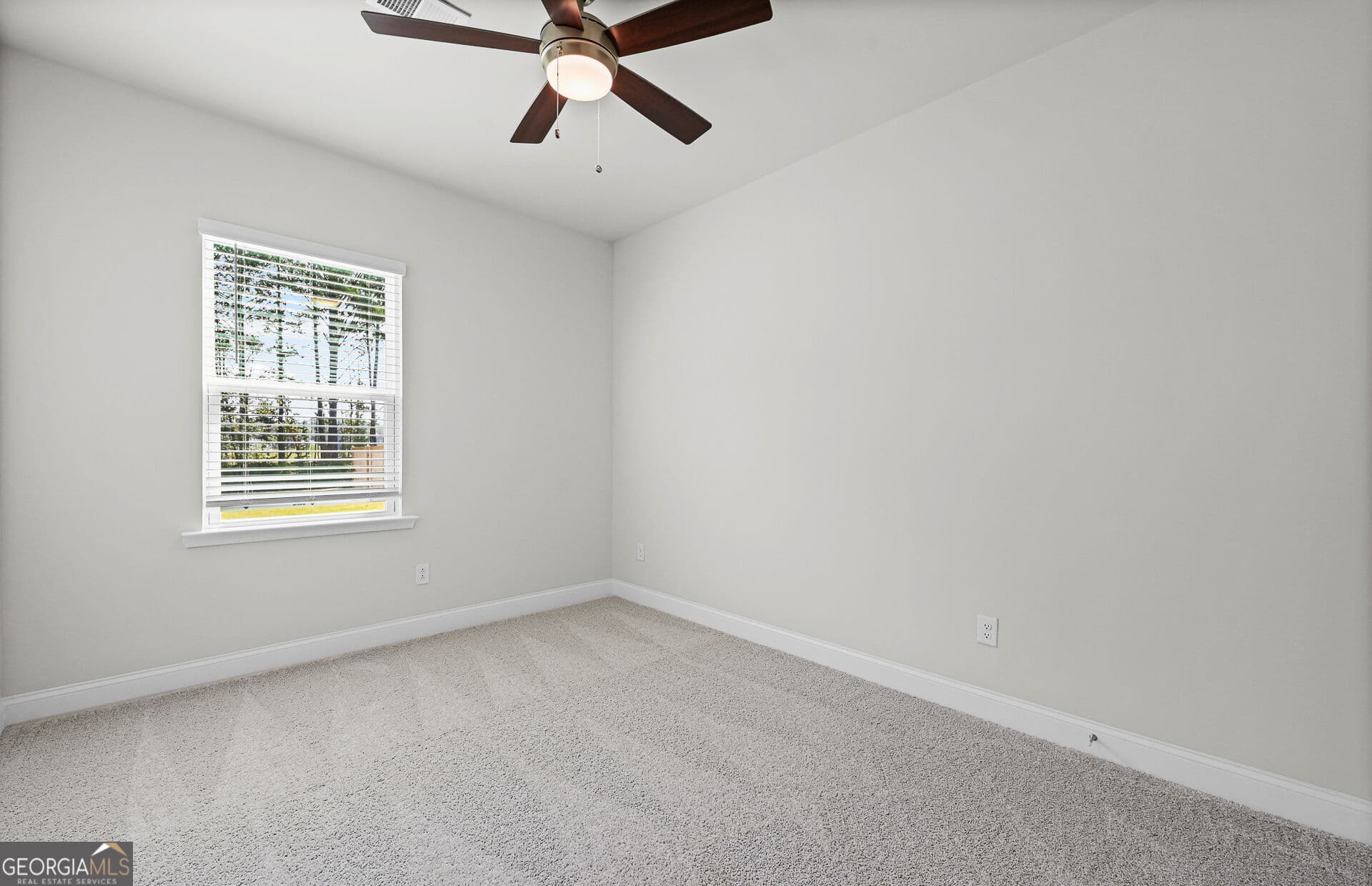 5 bedroom, 3 bathroom, 2,622 sq ft single family residence for sale at 813 Oleander Court, Mcdonough, GA 30253 — photo 8