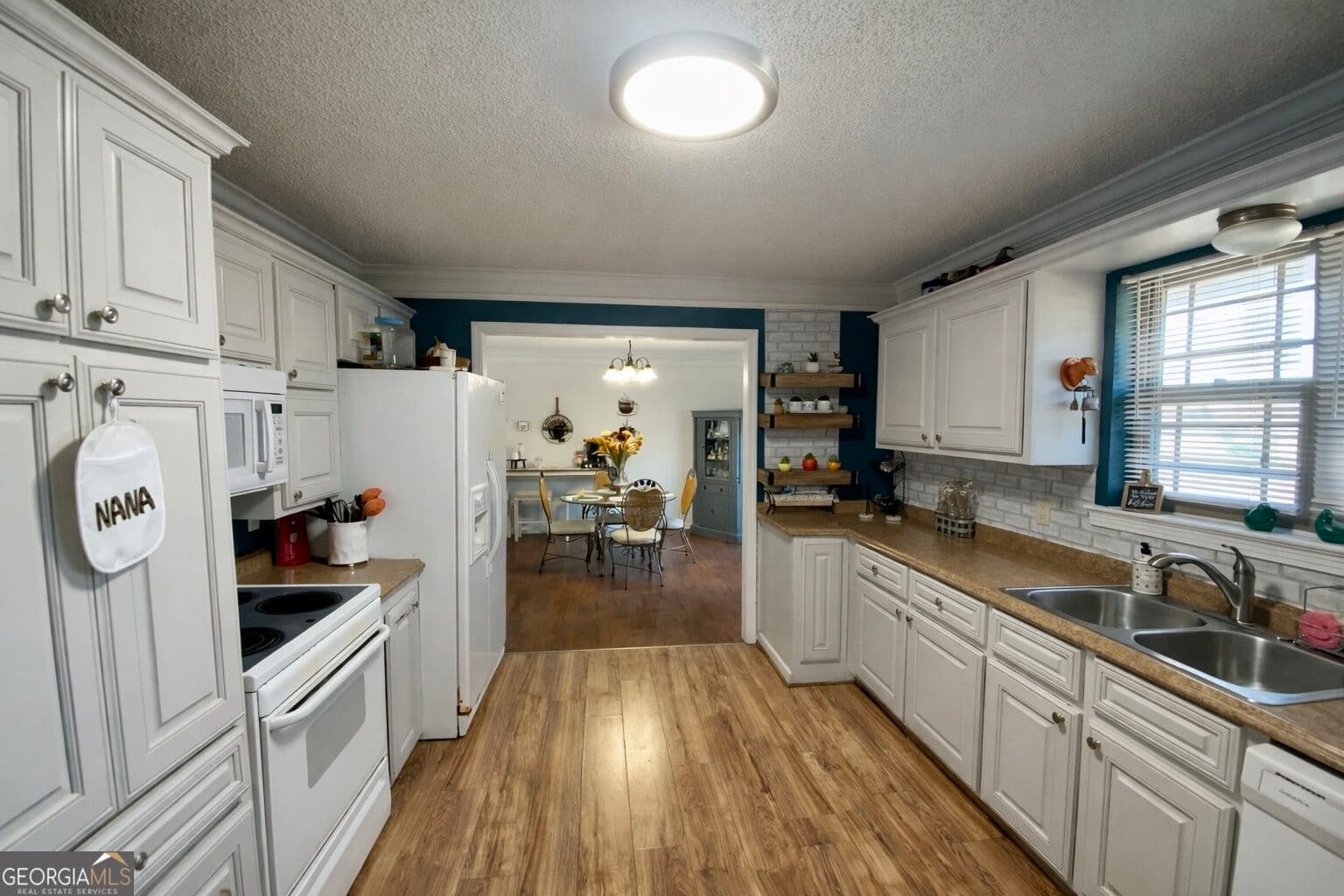 3 bedroom, 2.5 bathroom, 2,964 sq ft single family residence for sale at 6 Terry Street, Rossville, GA 30741 — photo 4