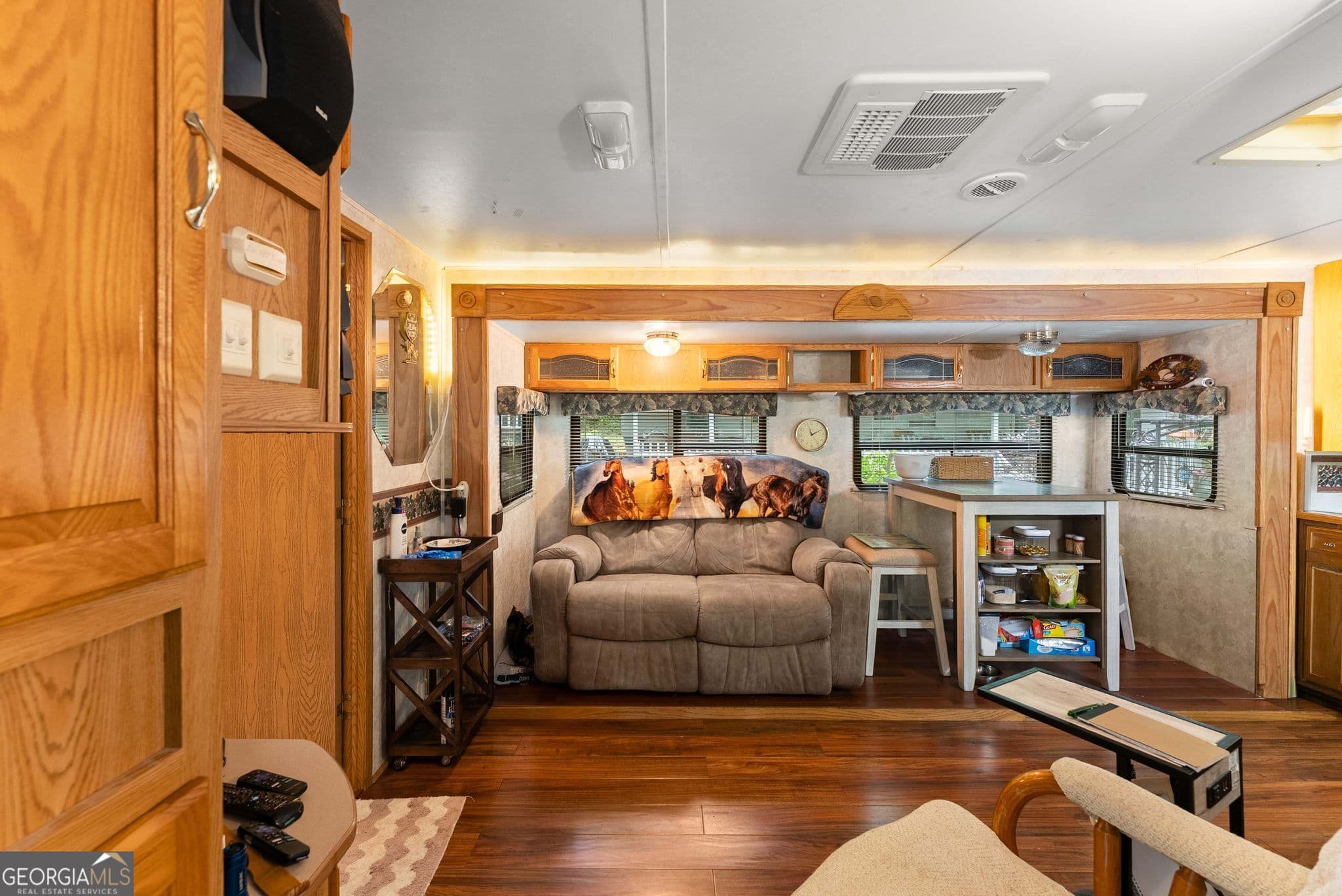 1 bedroom, 1 bathroom manufactured home,single family residence for sale at 39 Terrace Circle, Cleveland, GA 30528 — photo 6