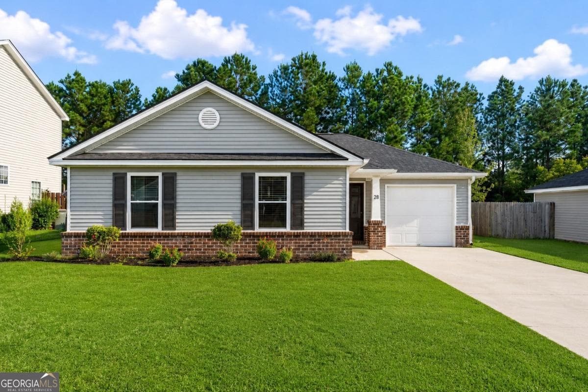 4 bedroom, 2 bathroom, 1,356 sq ft single family residence for sale at 28 Twin Oaks Place, Savannah, GA 31407