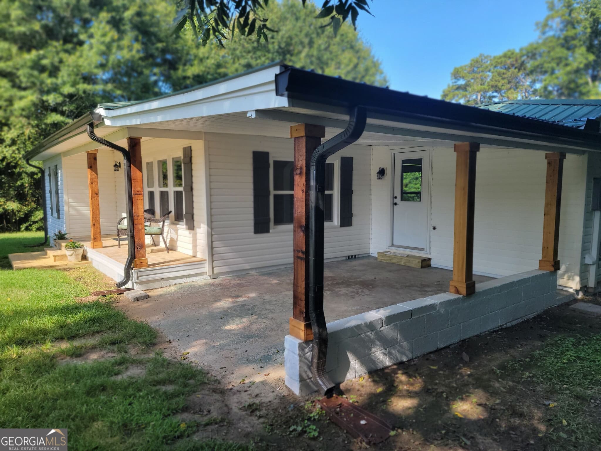 2 bedroom, 1 bathroom, 970 sq ft single family residence for sale at 1477 S 100 Highway, Bowdon, GA 30108 — photo 4