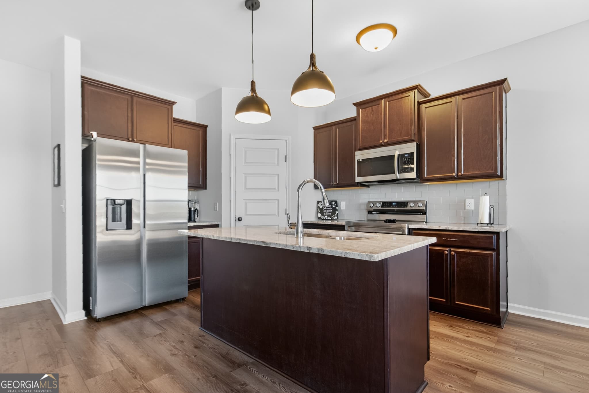 3 bedroom, 2 bathroom, 1,380 sq ft single family residence for sale at 1879 Arnold Drive, Allenhurst, GA 31301 — photo 8