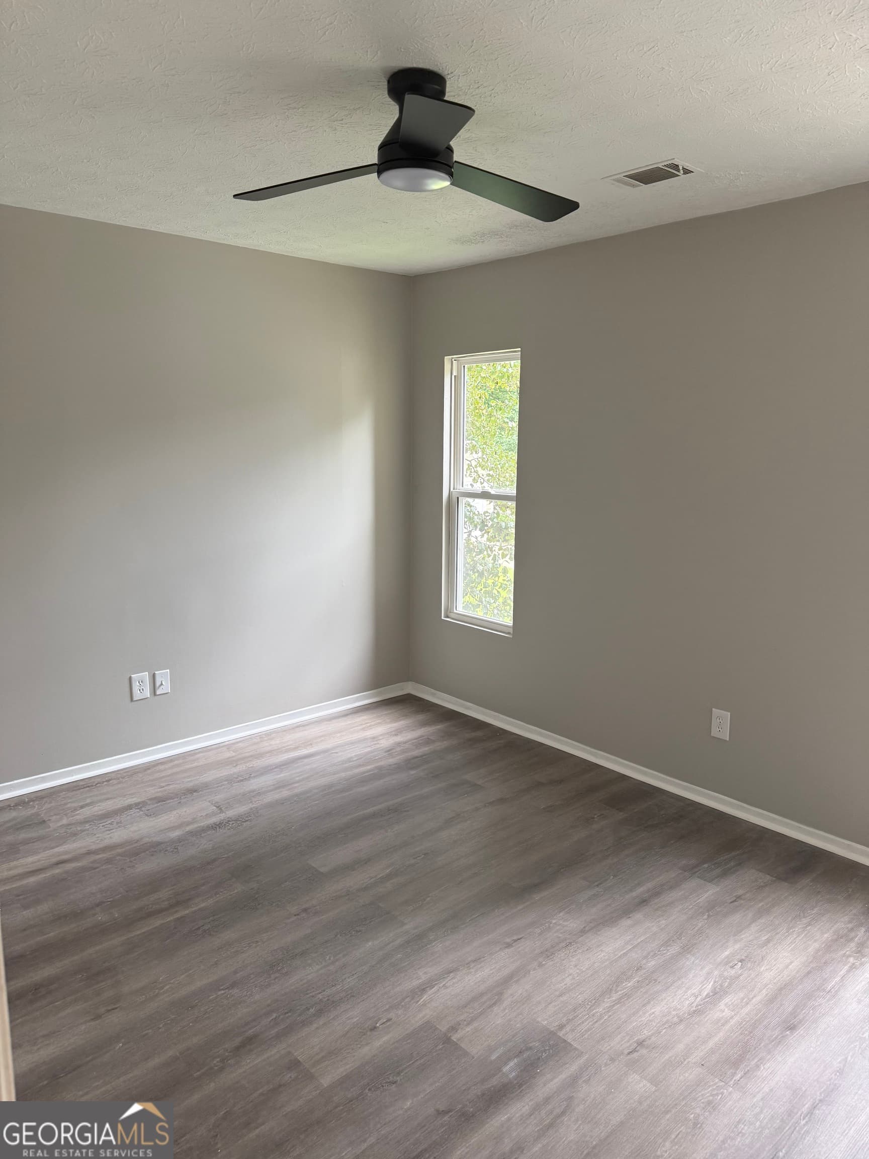 3 bedroom, 2.5 bathroom, 1,392 sq ft single family residence for rent at 1297 Old Countryside Circle, Stone Mountain, GA 30083 for $1,750 a month — photo 10