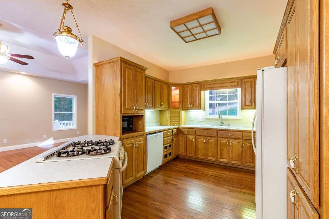 3 bedroom, 2.5 bathroom, 3,808 sq ft single family residence for sale at 7 Spring Road, Blairsville, GA 30512 — photo 10