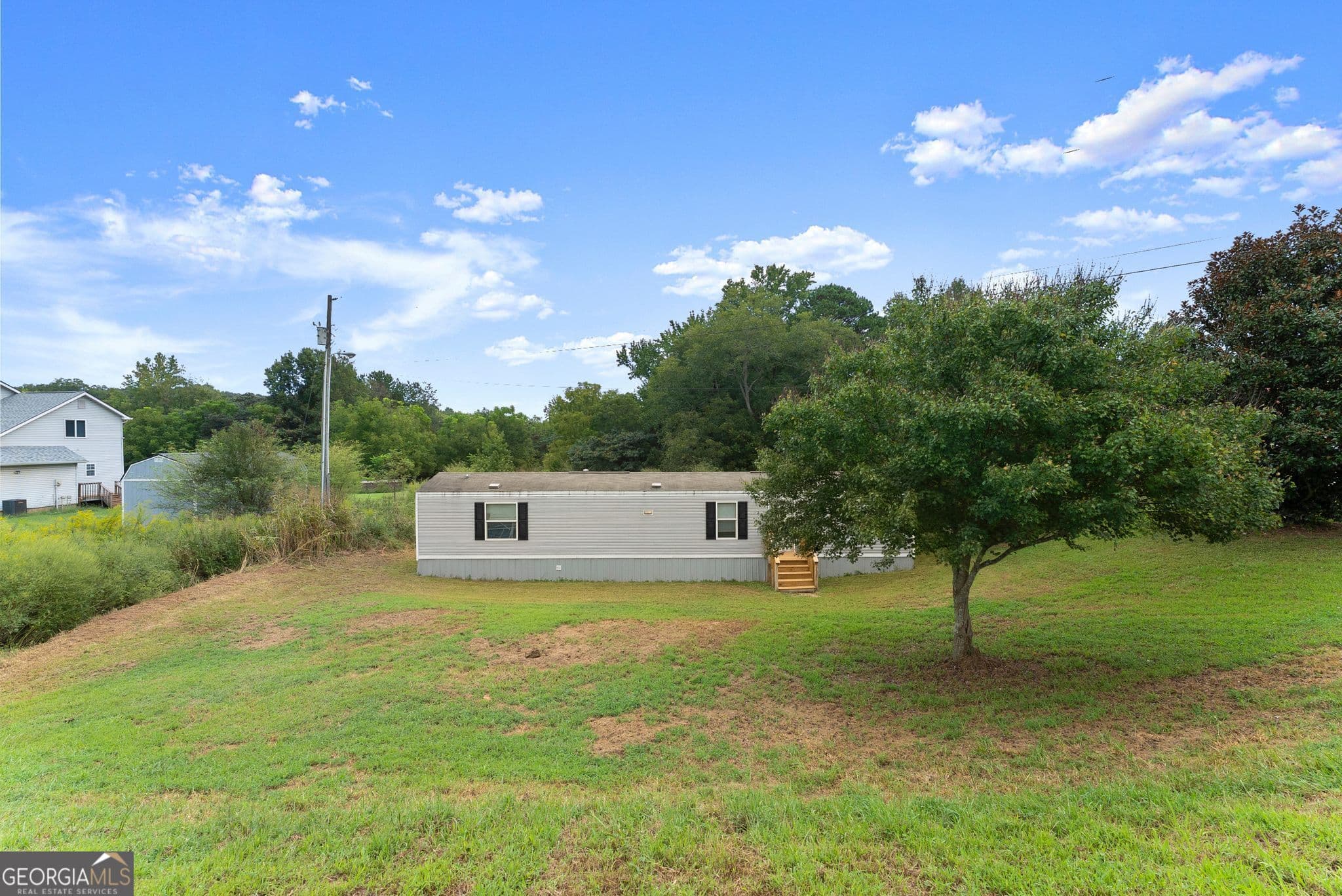2 bedroom, 2 bathroom, 840 sq ft manufactured home,single family residence for sale at 735 Holiness Campground Road, Cleveland, GA 30528 — photo 2