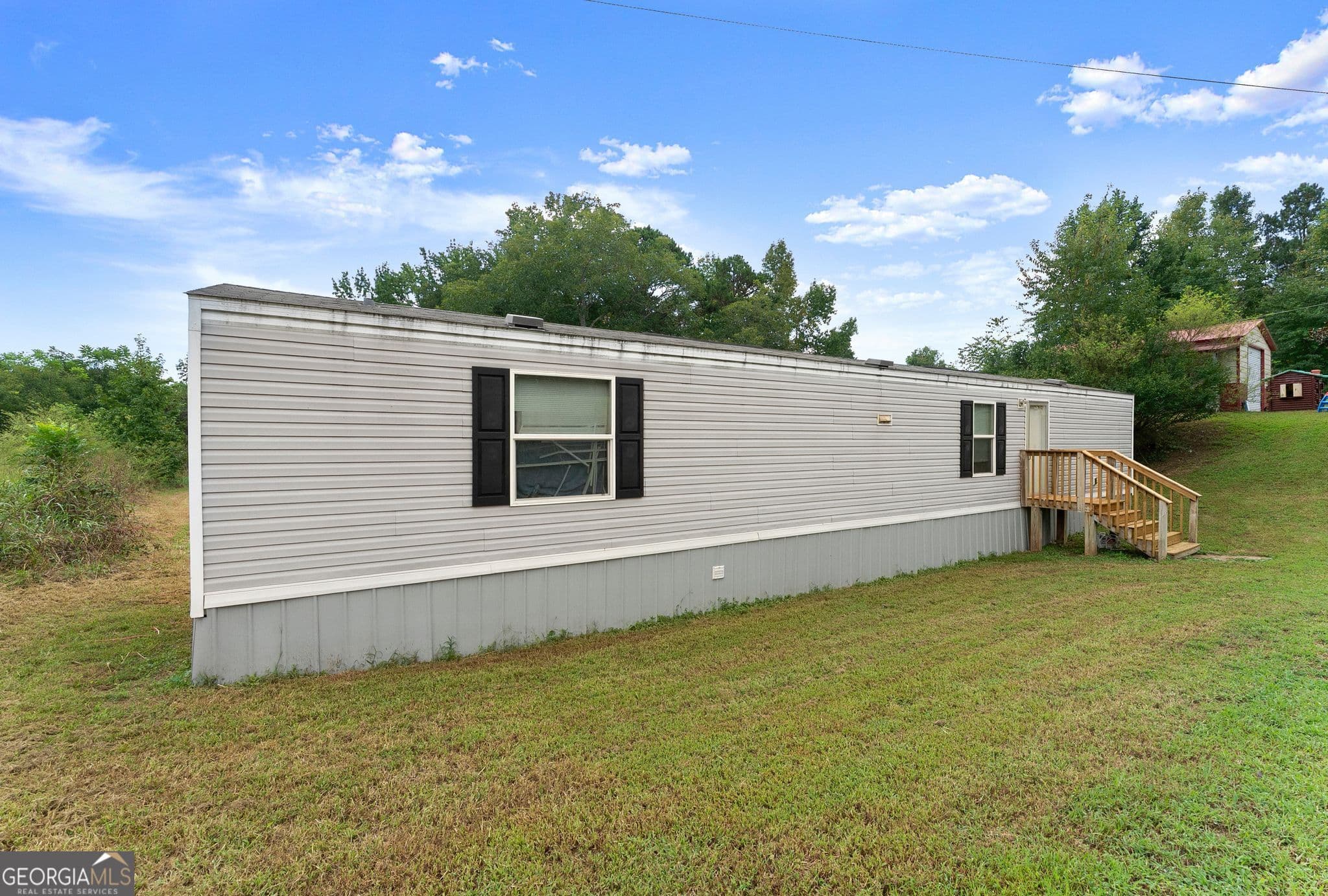2 bedroom, 2 bathroom, 840 sq ft manufactured home,single family residence for sale at 735 Holiness Campground Road, Cleveland, GA 30528 — photo 6