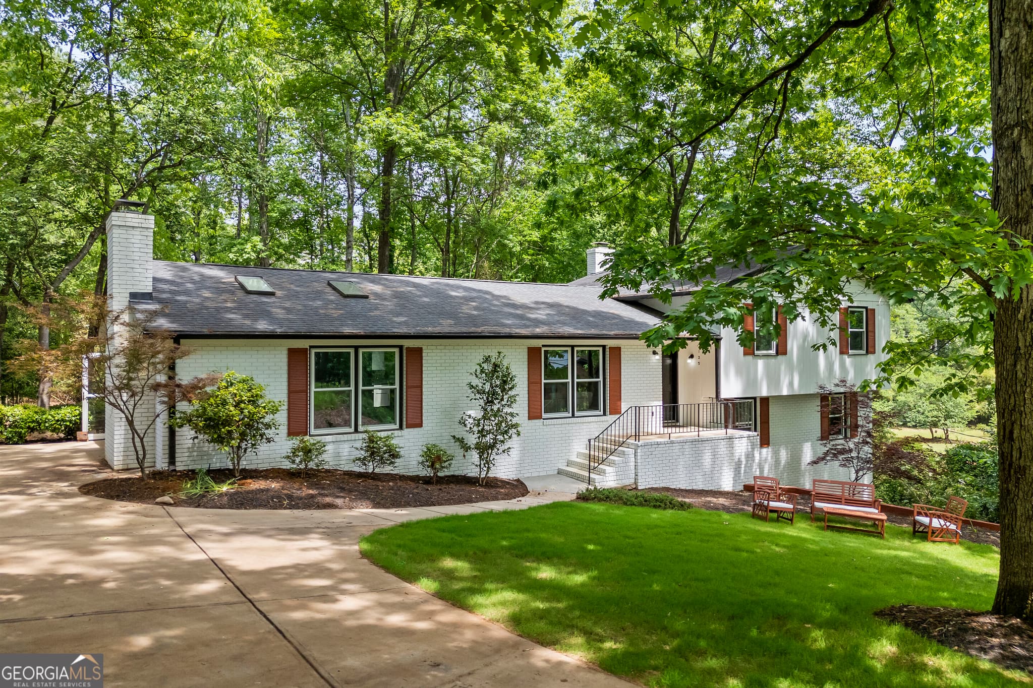 4 bedroom, 3 bathroom, 3,879 sq ft single family residence for rent at 125 Terrell Drive, Athens, GA 30606 for $5,000 a month — photo 4