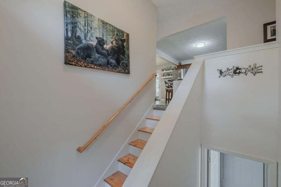 3 bedroom, 2.5 bathroom, 1,675 sq ft single family residence for sale at 164 Cicero Road, Lafayette, GA 30728 — photo 6