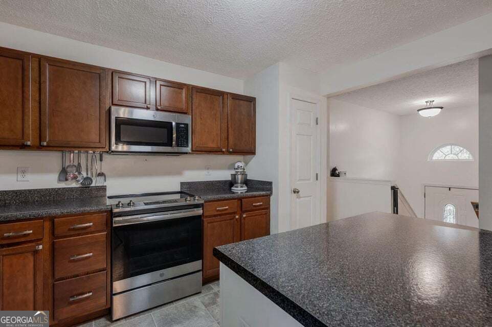 3 bedroom, 2.5 bathroom, 1,675 sq ft single family residence for sale at 164 Cicero Road, Lafayette, GA 30728 — photo 10