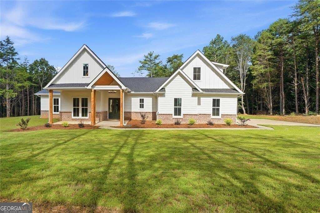 4 bedroom, 3 bathroom, 2,709 sq ft single family residence for sale at 55 Kirk Road, White, GA 30184 — photo 7