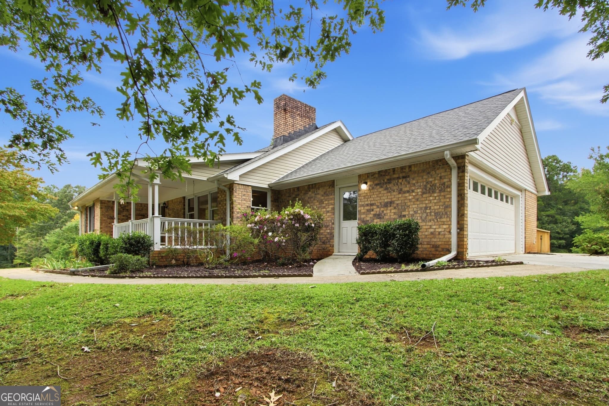 3 bedroom, 2 bathroom, 2,145 sq ft single family residence for sale at 552 Rich Davis Road, Hiram, GA 30141 — photo 1 of 32