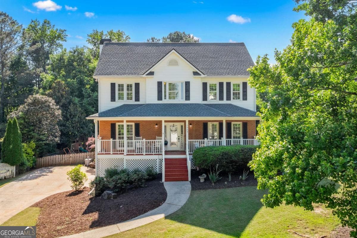 4 bedroom, 2.5 bathroom, 2,592 sq ft single family residence sold at 1325 Willow Tree Drive, Woodstock, GA 30188
