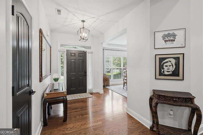 4 bedroom, 3 bathroom, 2,734 sq ft single family residence for sale at 32 Meadow View Glen, Newnan, GA 30265 — photo 4