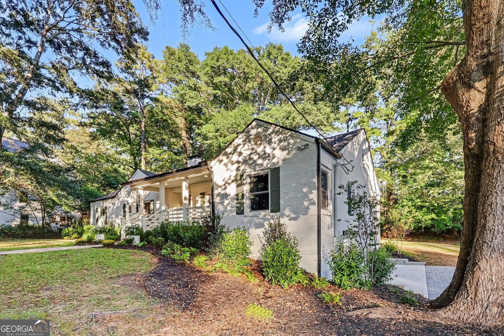 6 bedroom, 5 bathroom, 5,631 sq ft single family residence for sale at 1929 Lenox Road, Atlanta, GA 30306 — photo 2