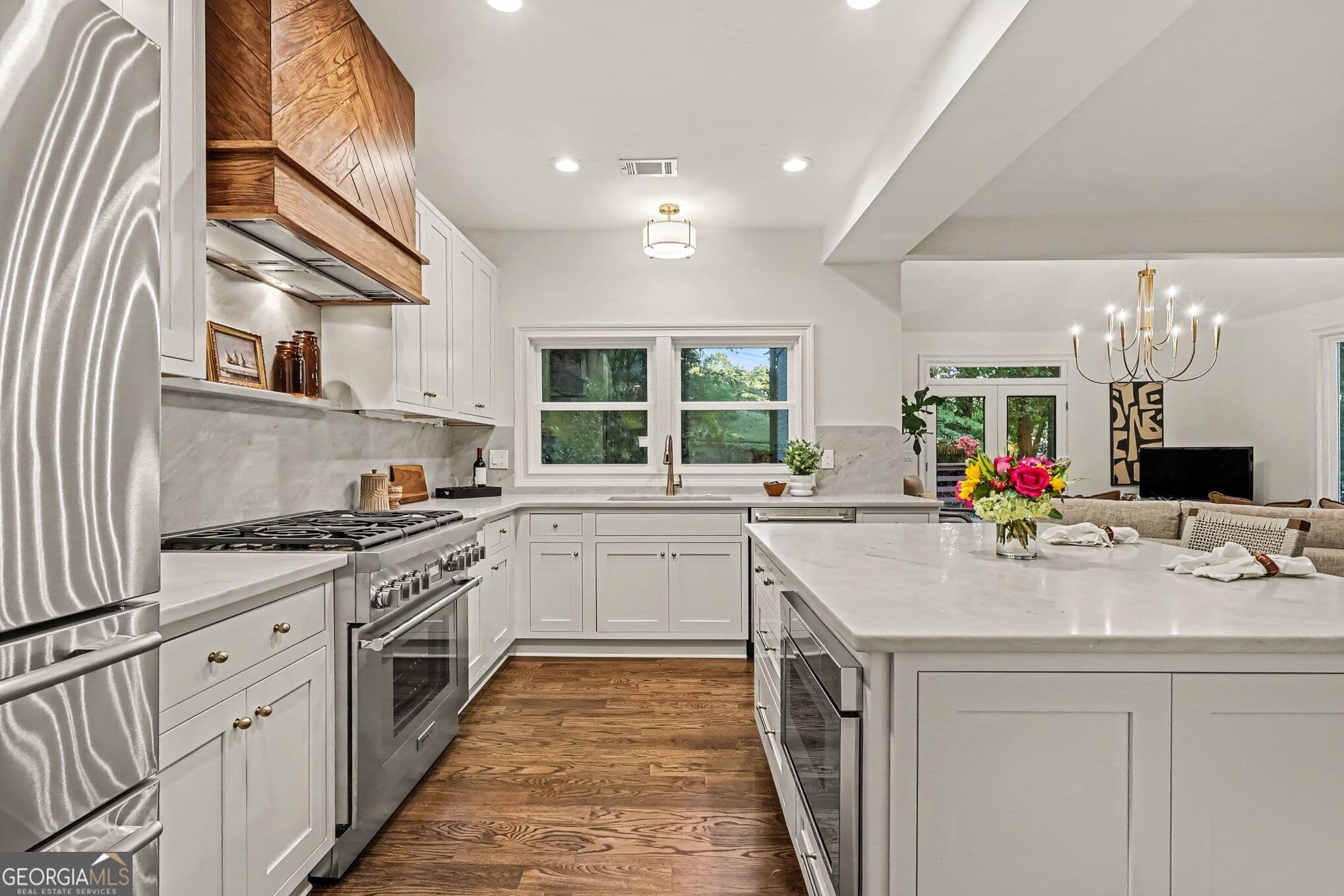 6 bedroom, 5 bathroom, 5,631 sq ft single family residence for sale at 1929 Lenox Road, Atlanta, GA 30306 — photo 10