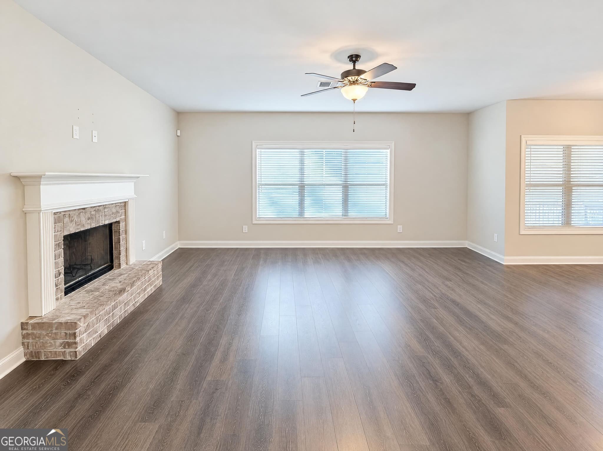 4 bedroom, 3.5 bathroom, 3,791 sq ft single family residence for sale at 1801 Sycamore Drive, Loganville, GA 30052 — photo 6