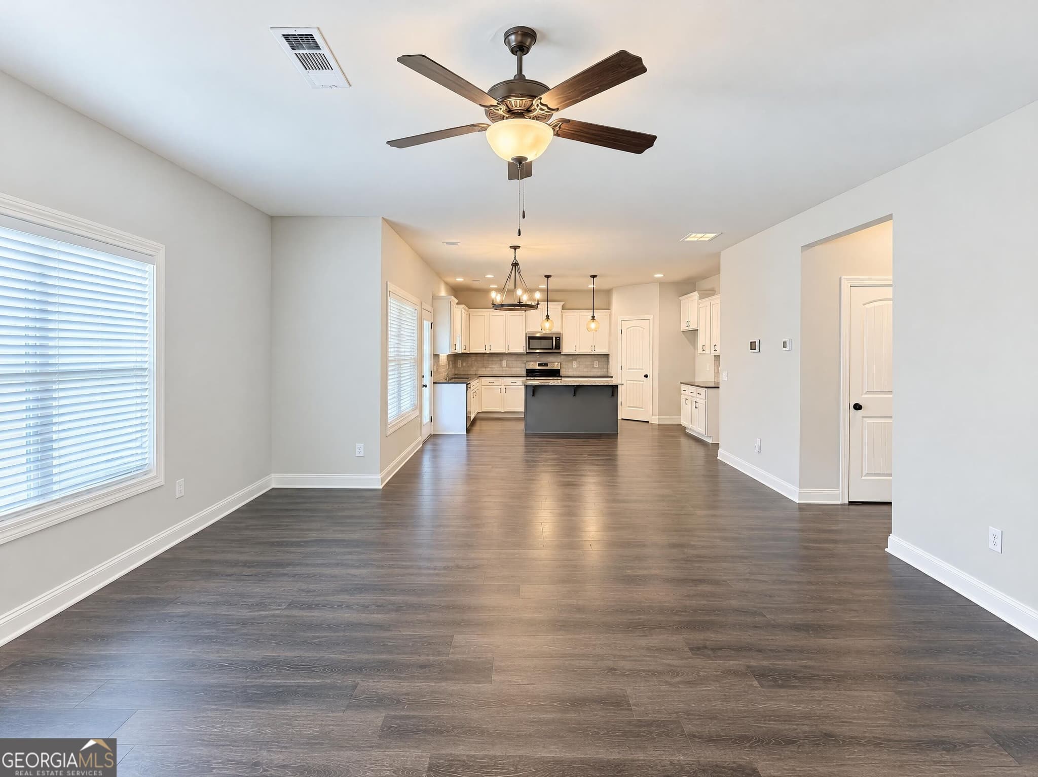 4 bedroom, 3.5 bathroom, 3,791 sq ft single family residence for sale at 1801 Sycamore Drive, Loganville, GA 30052 — photo 7