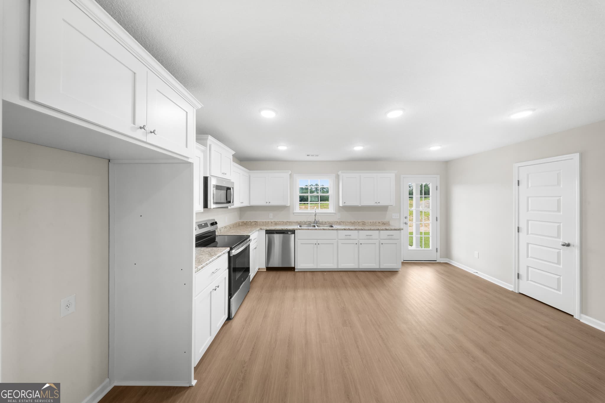 2 bedroom, 2 bathroom, 1,090 sq ft single family residence for sale at 507 Nickies Way, Statesboro, GA 30461 — photo 7