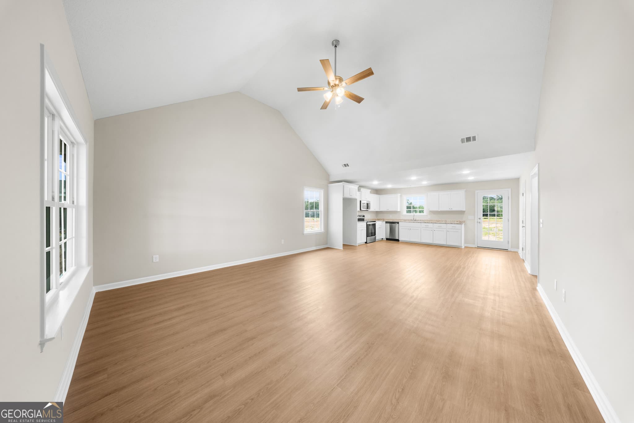 2 bedroom, 2 bathroom, 1,090 sq ft single family residence for sale at 507 Nickies Way, Statesboro, GA 30461 — photo 3