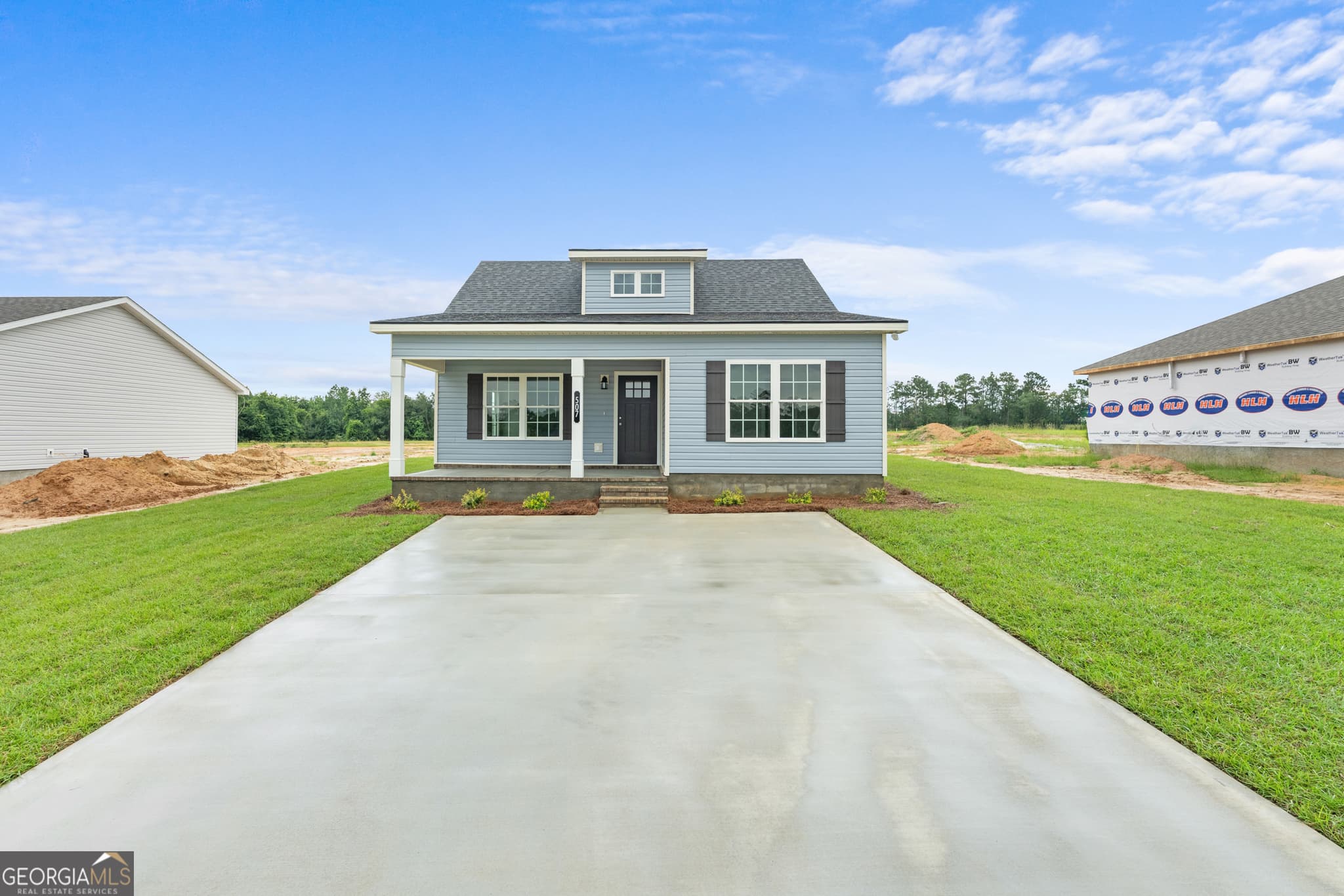 2 bedroom, 2 bathroom, 1,090 sq ft single family residence for sale at 507 Nickies Way, Statesboro, GA 30461