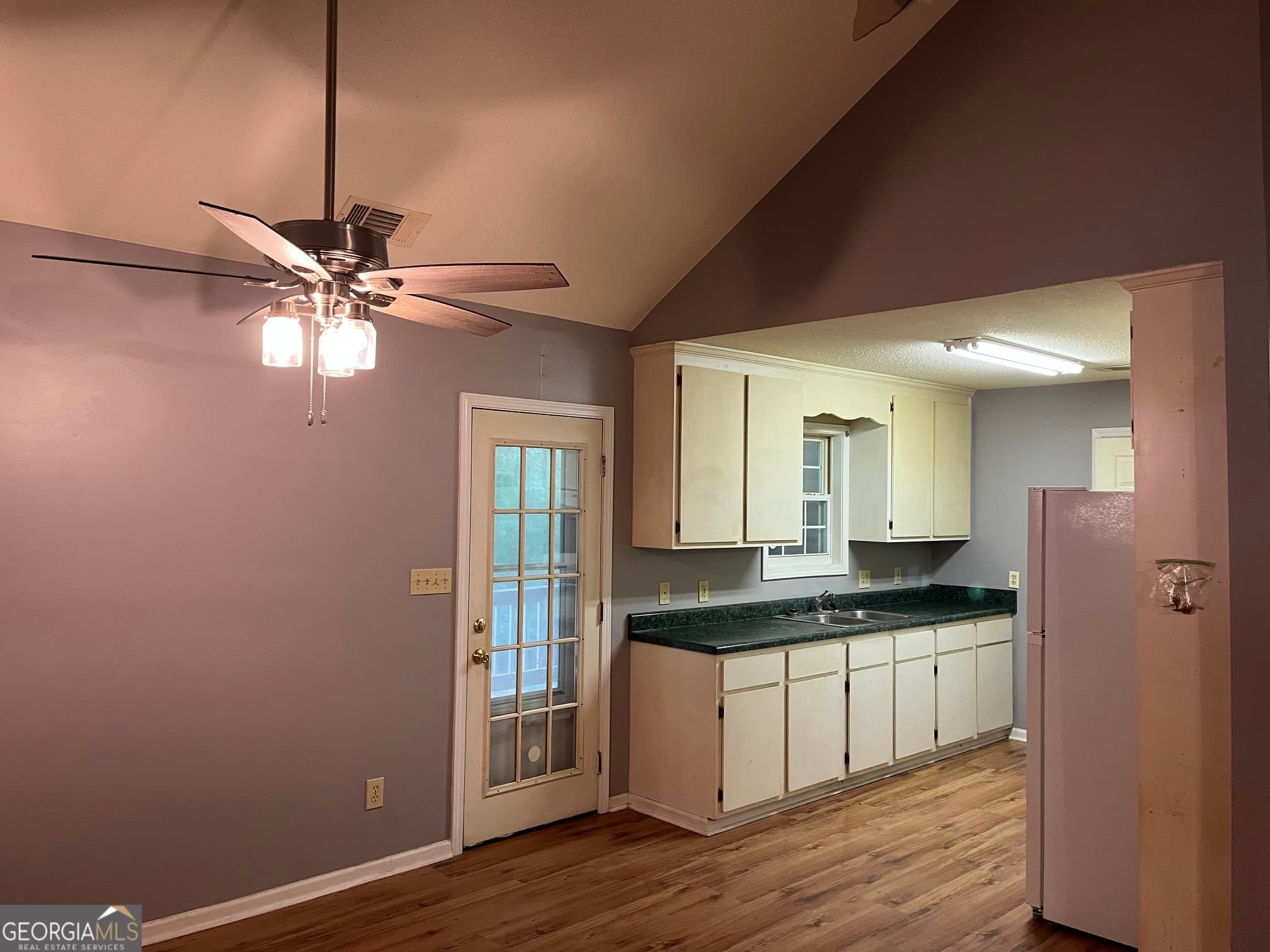 3 bedroom, 2 bathroom, 2,512 sq ft single family residence for sale at 628 Ellis Church Road, Haddock, GA 31033 — photo 4