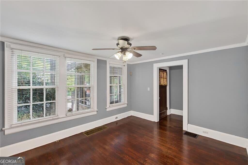 2 bedroom, 1 bathroom, 1,164 sq ft single family residence for rent at 940 Burns Drive, Atlanta, GA 30310 for $1,350 a month — photo 8