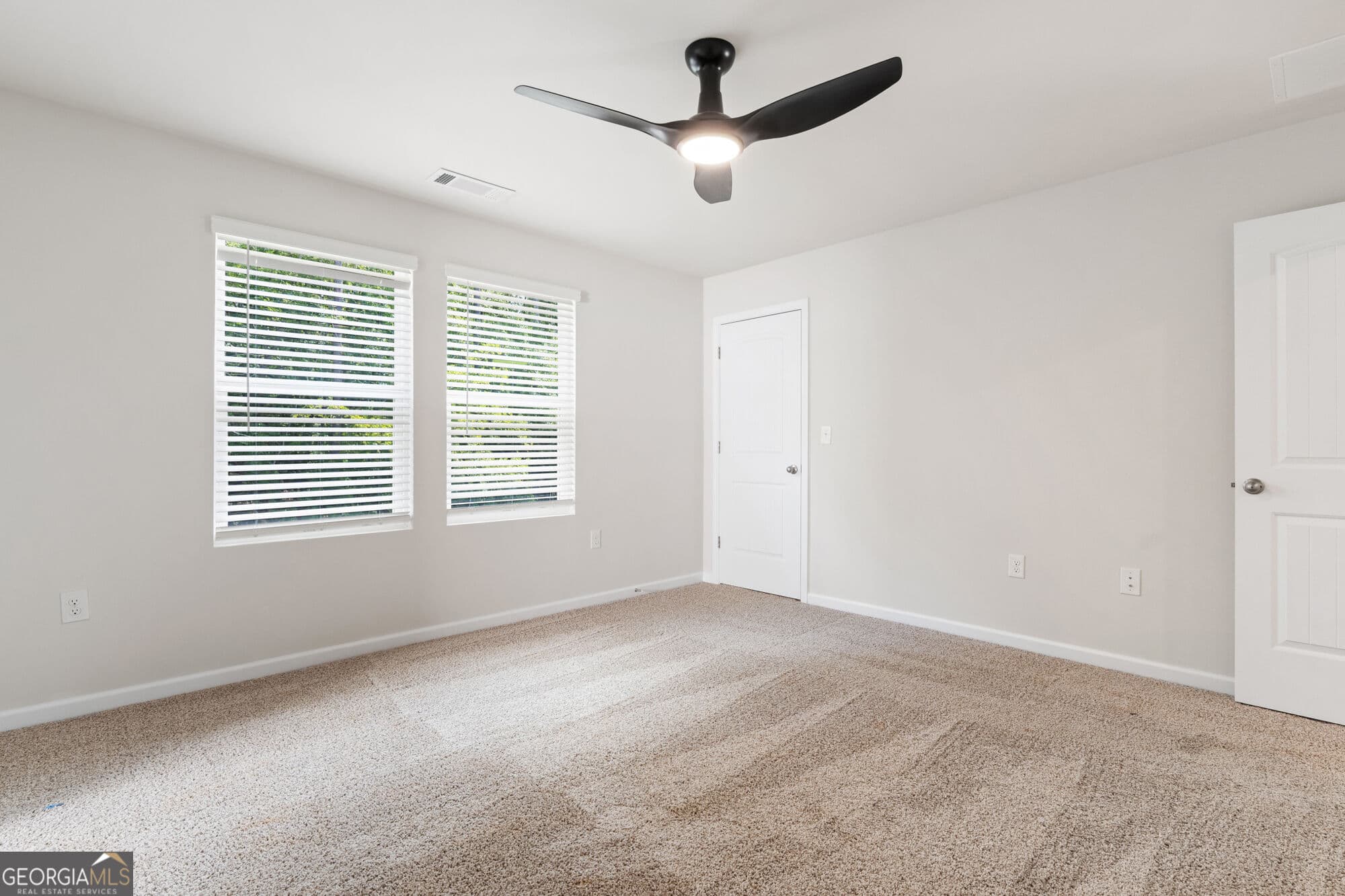4 bedroom, 3 bathroom, 1,900 sq ft single family residence for sale at 1209 DICKENS Road, Greensboro, GA 30642 — photo 4