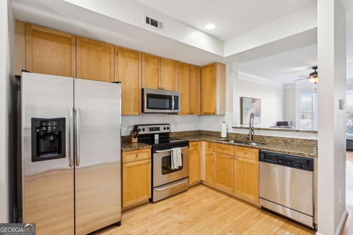 3 bedroom, 2.5 bathroom, 1,792 sq ft townhouse for sale at 951 Glenwood Avenue 1709, Atlanta, GA 30316 — photo 6