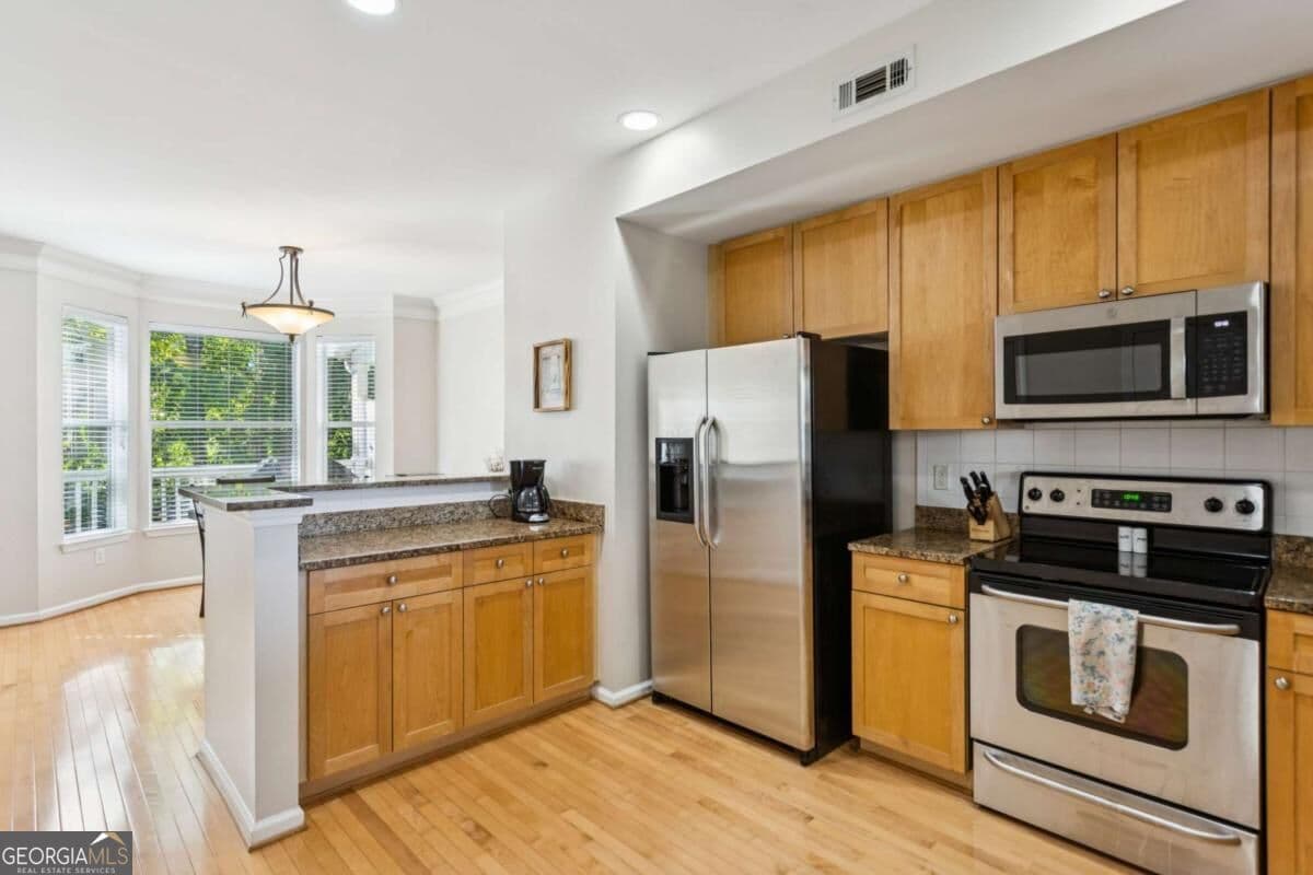 3 bedroom, 2.5 bathroom, 1,792 sq ft townhouse for sale at 951 Glenwood Avenue 1709, Atlanta, GA 30316 — photo 7