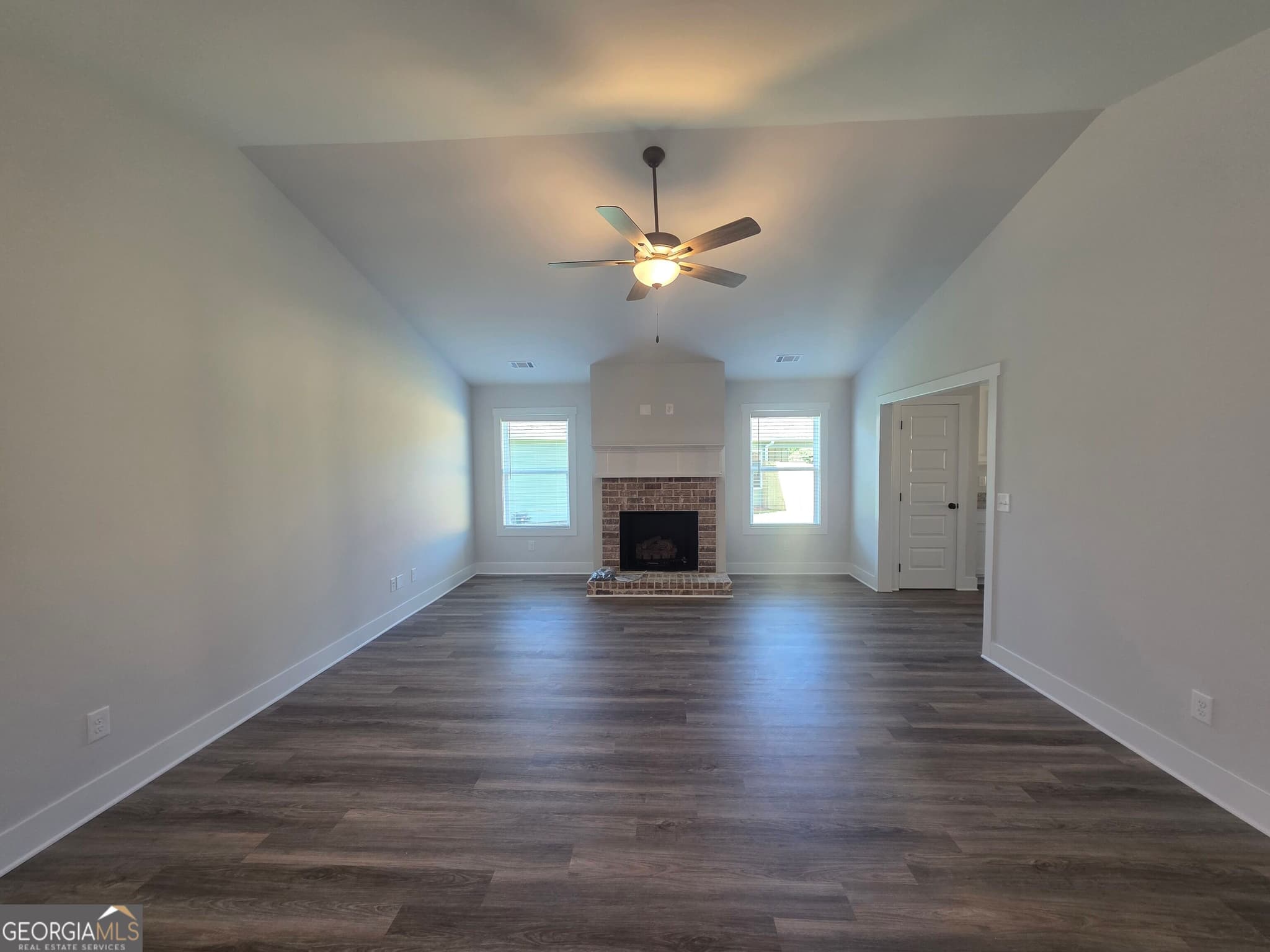 3 bedroom, 2 bathroom, 1,600 sq ft single family residence for sale at 195 Charlie Way 31, Winder, GA 30680 — photo 2