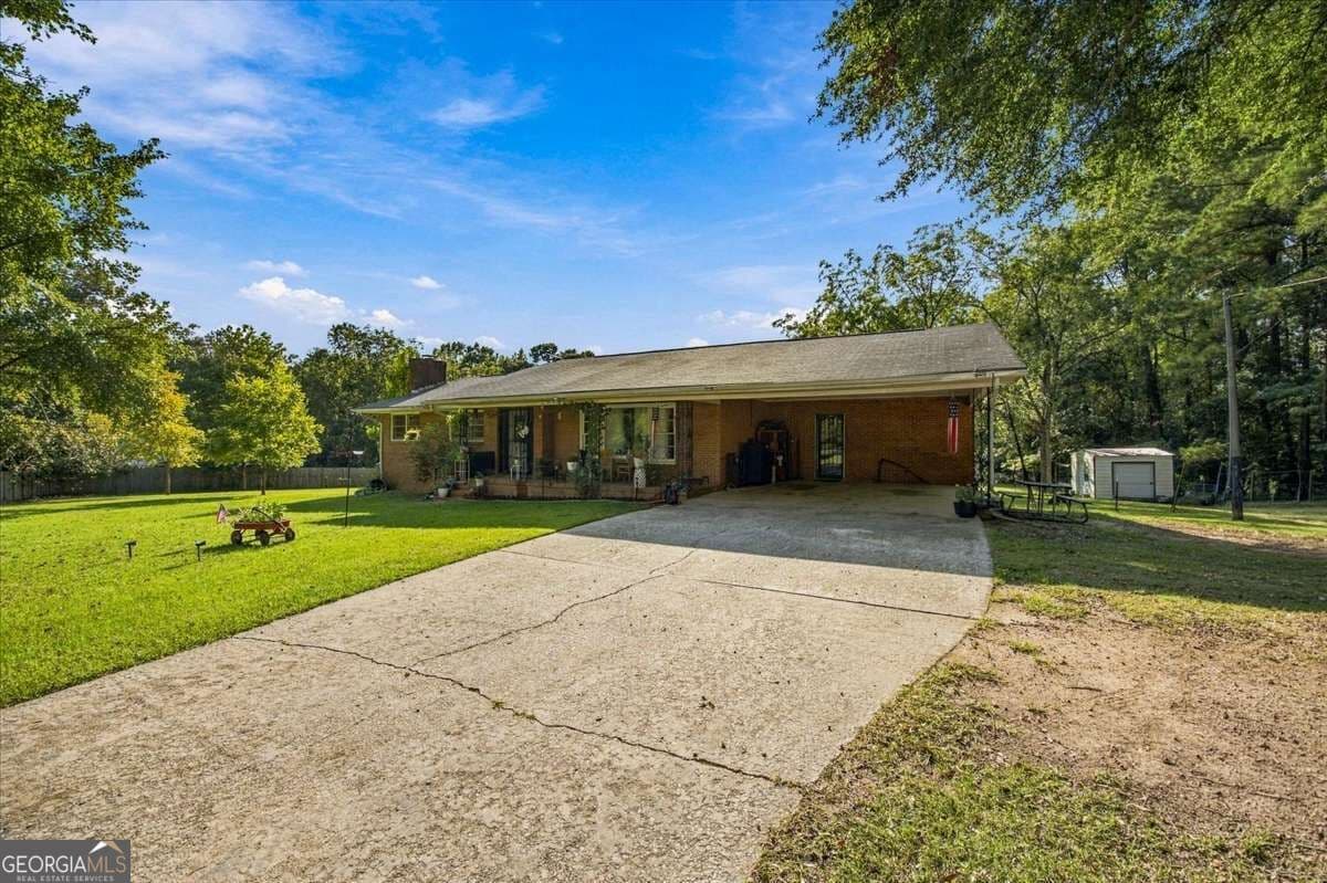 4 bedroom, 2 bathroom, 2,476 sq ft single family residence for sale at 169 Lafayett Road, Cusseta, GA 31805 — photo 2