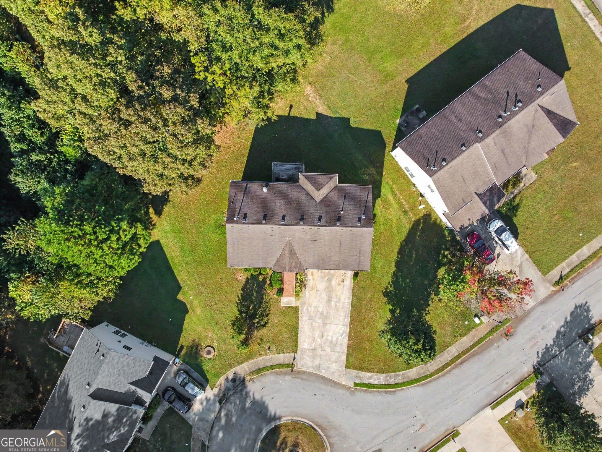 4 bedroom, 2.5 bathroom, 4,125 sq ft single family residence for sale at 6394 Mill Station Court, Lithonia, GA 30038 — photo 3
