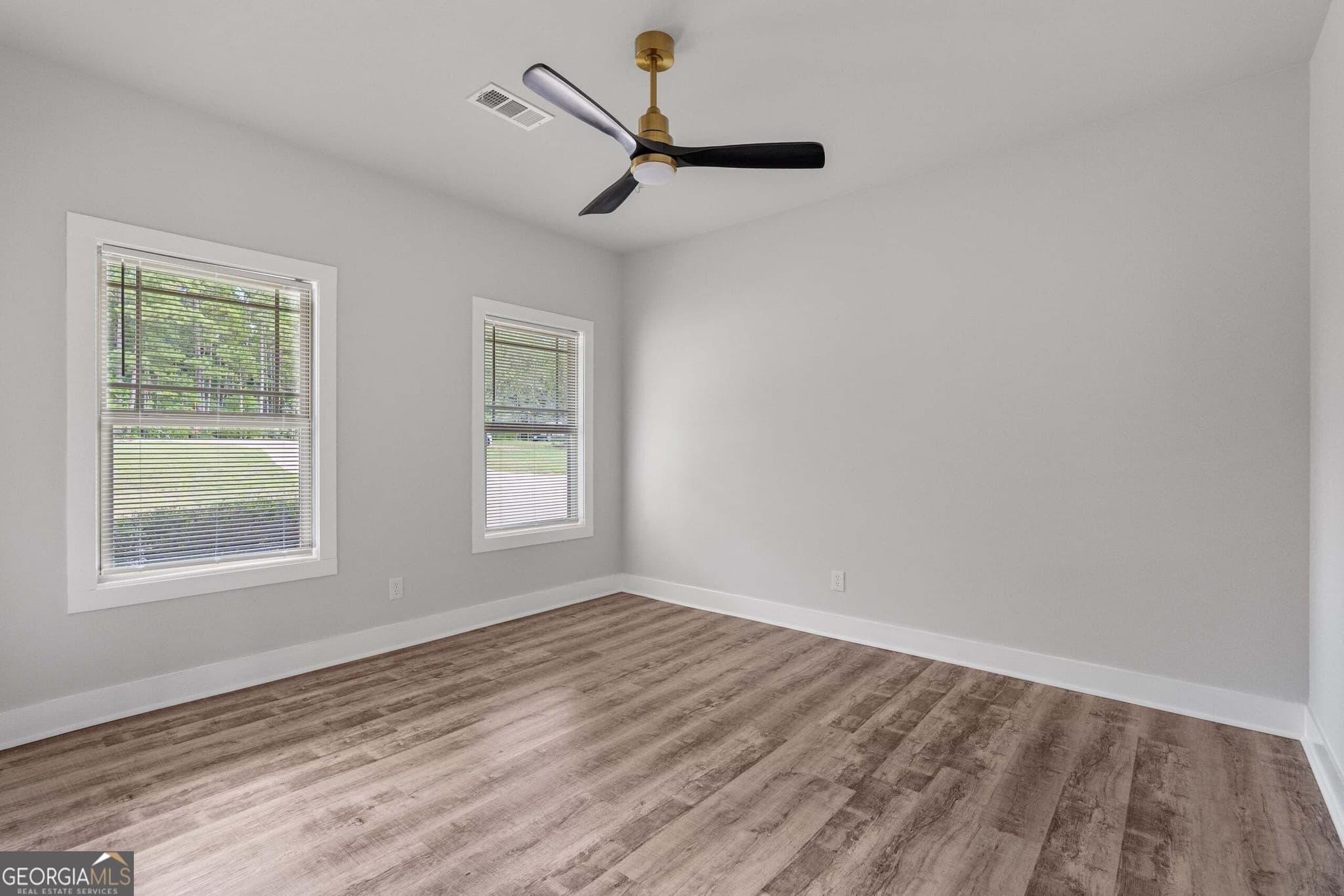 3 bedroom, 2 bathroom, 1,813 sq ft single family residence for sale at 479 Lee Road 315, Smith Station, AL 36877 — photo 9