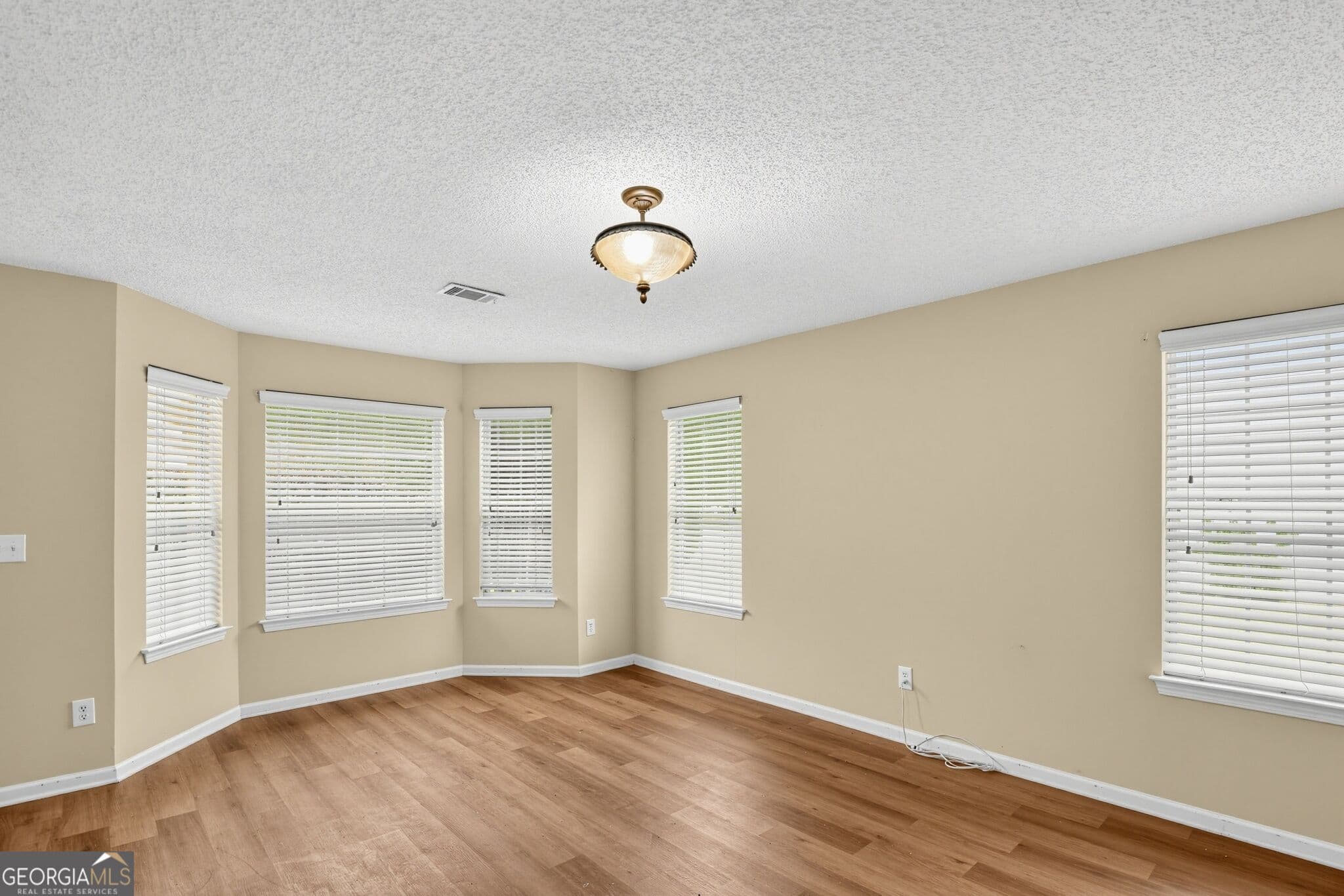 5 bedroom, 3 bathroom, 2,592 sq ft single family residence for rent at 1560 Rogers Crossing Drive, Lithonia, GA 30058 for $2,850 a month — photo 10