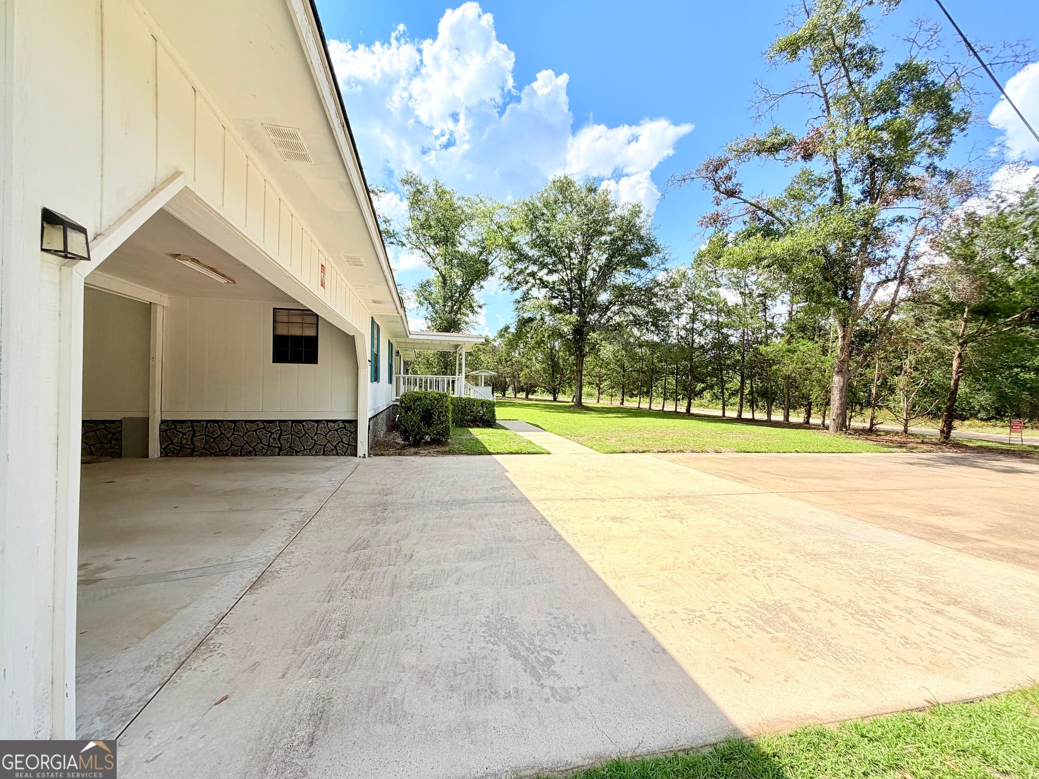 3 bedroom, 2 bathroom, 1,344 sq ft manufactured home,single family residence for sale at 86 Shadydale Road, Lumber City, GA 31549 — photo 2