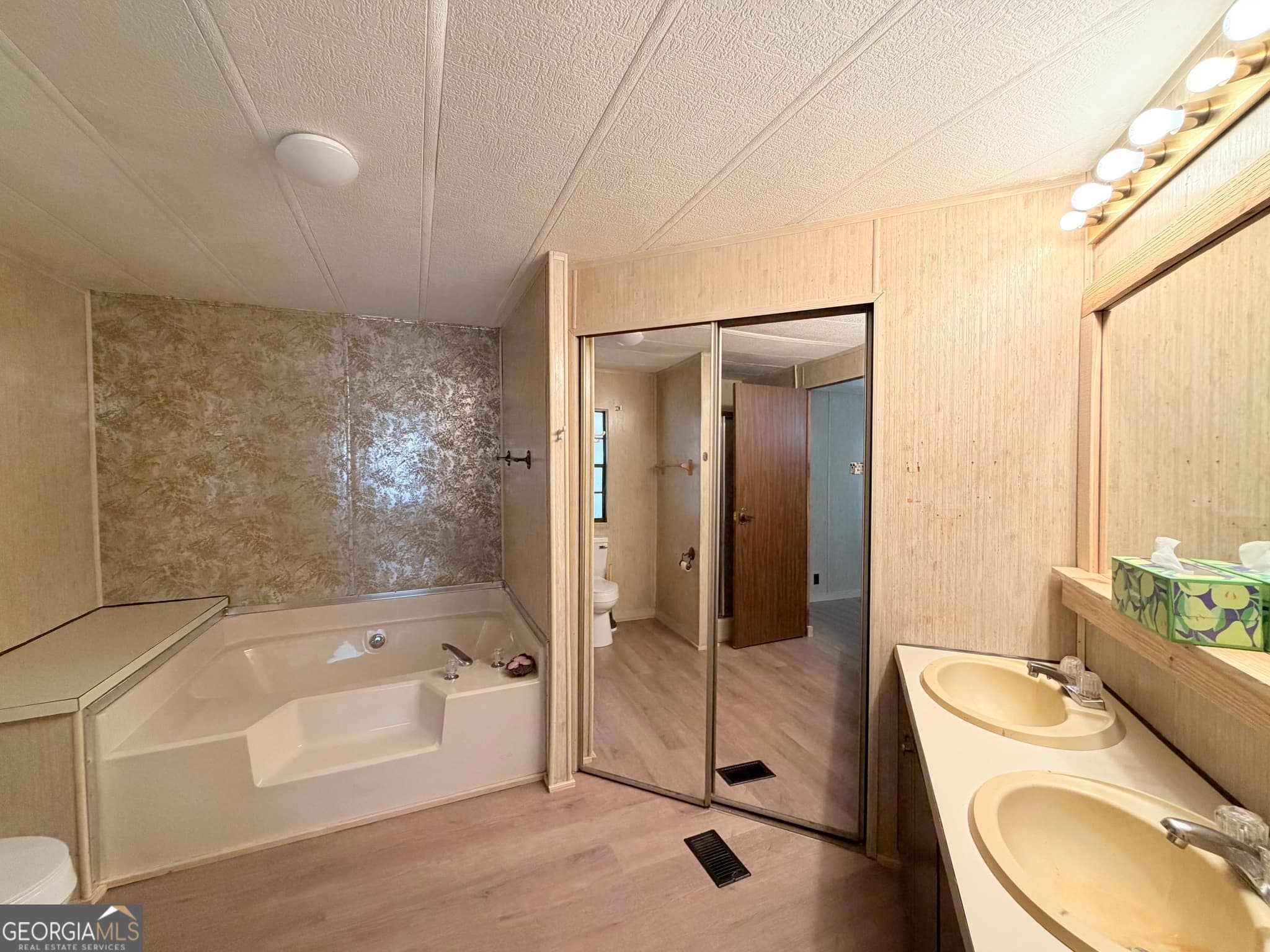 3 bedroom, 2 bathroom, 1,344 sq ft manufactured home,single family residence for sale at 86 Shadydale Road, Lumber City, GA 31549 — photo 10